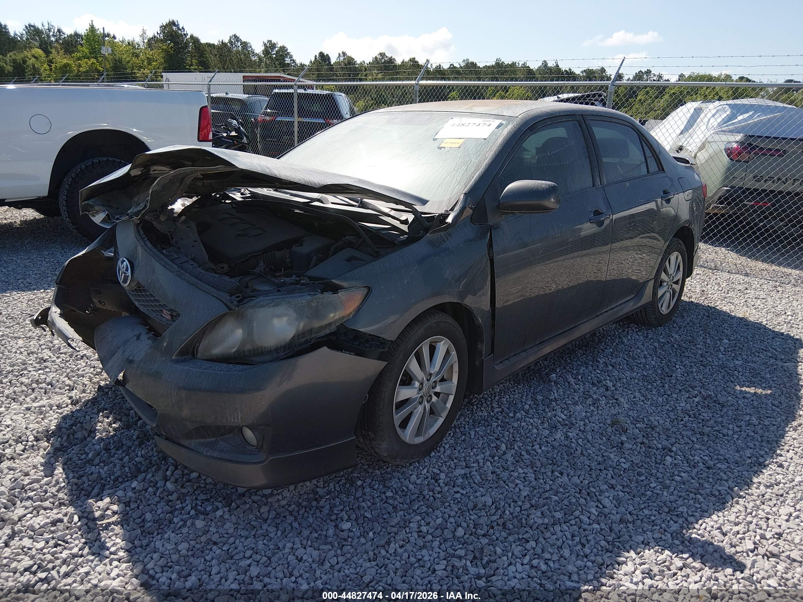 TOYOTA COROLLA image 2