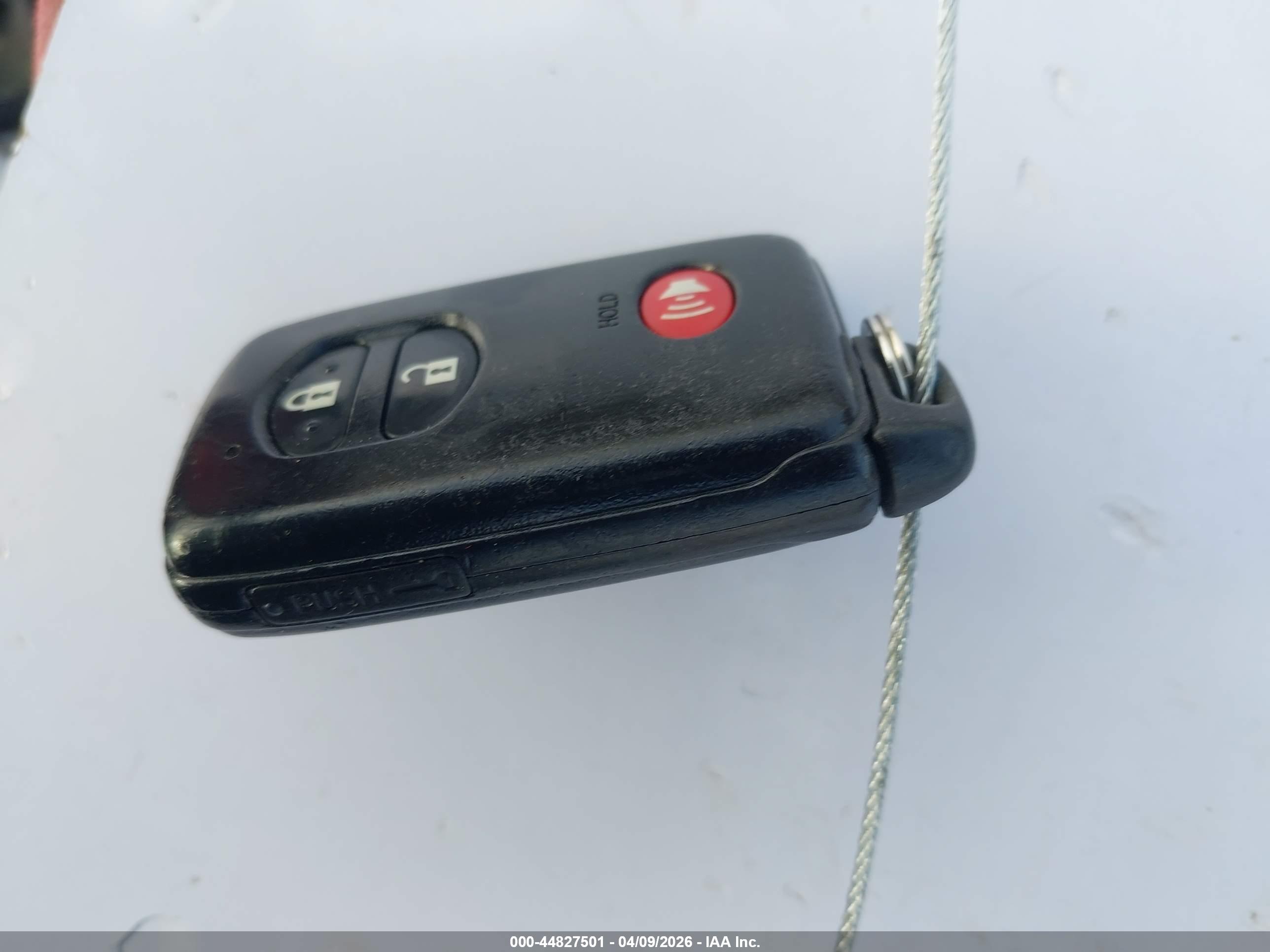 TOYOTA PRIUS image 11