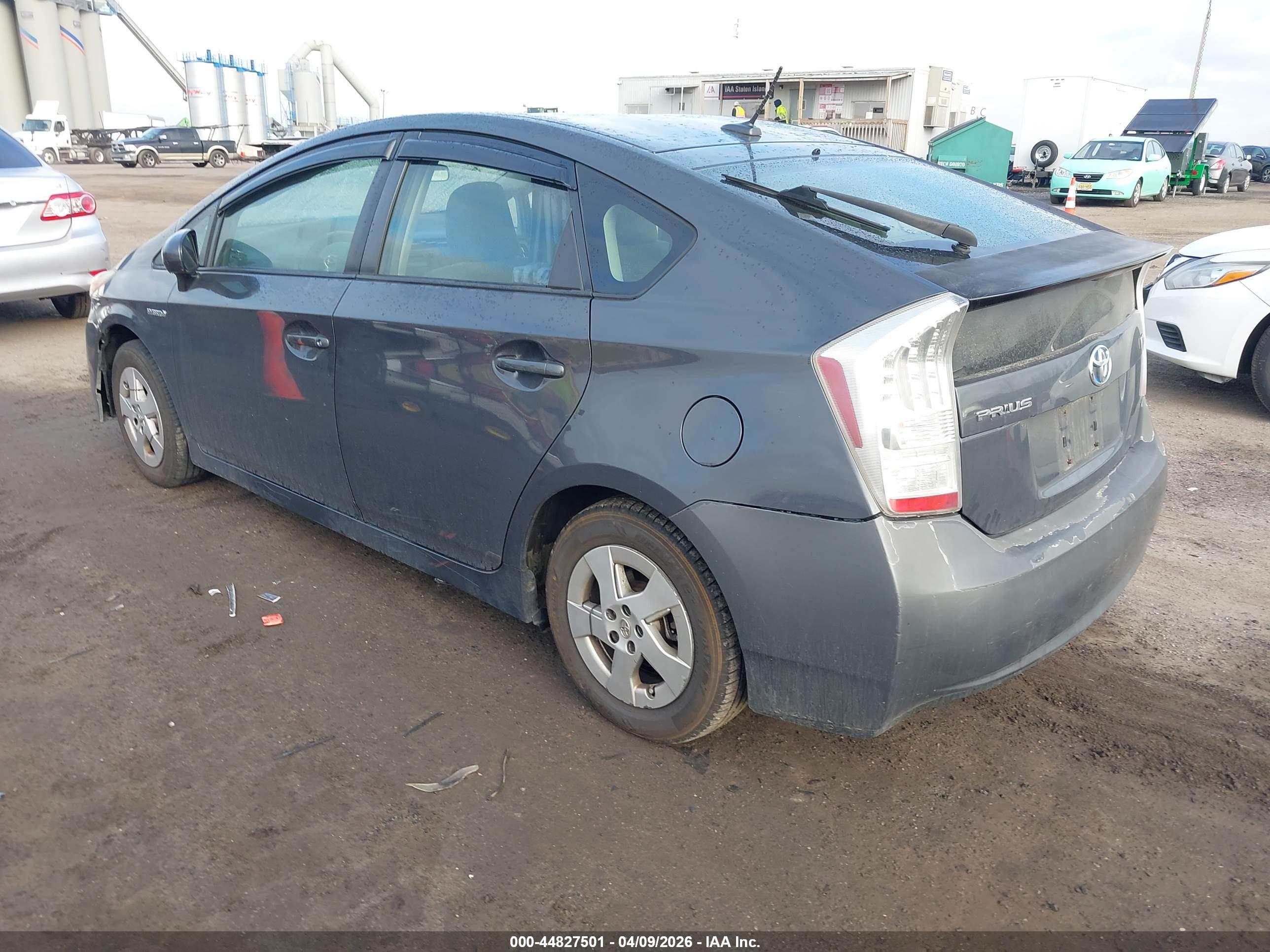 TOYOTA PRIUS image 3
