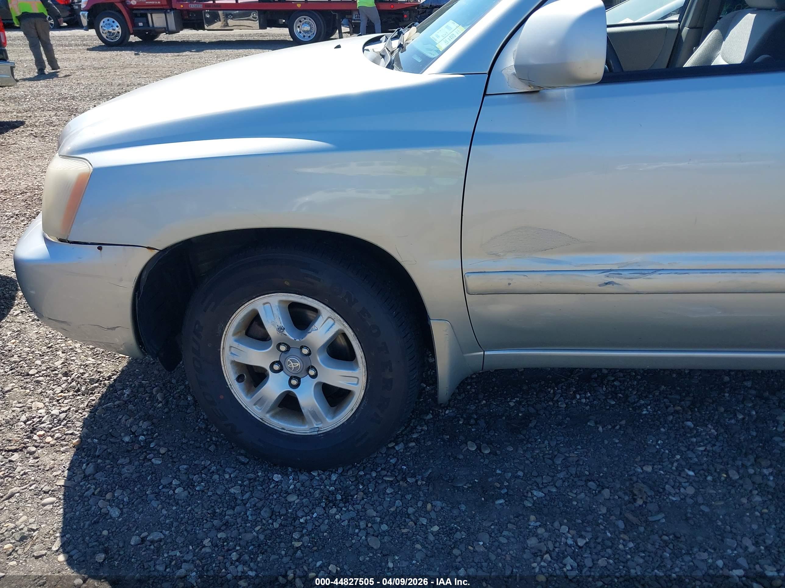 TOYOTA HIGHLANDER image 6