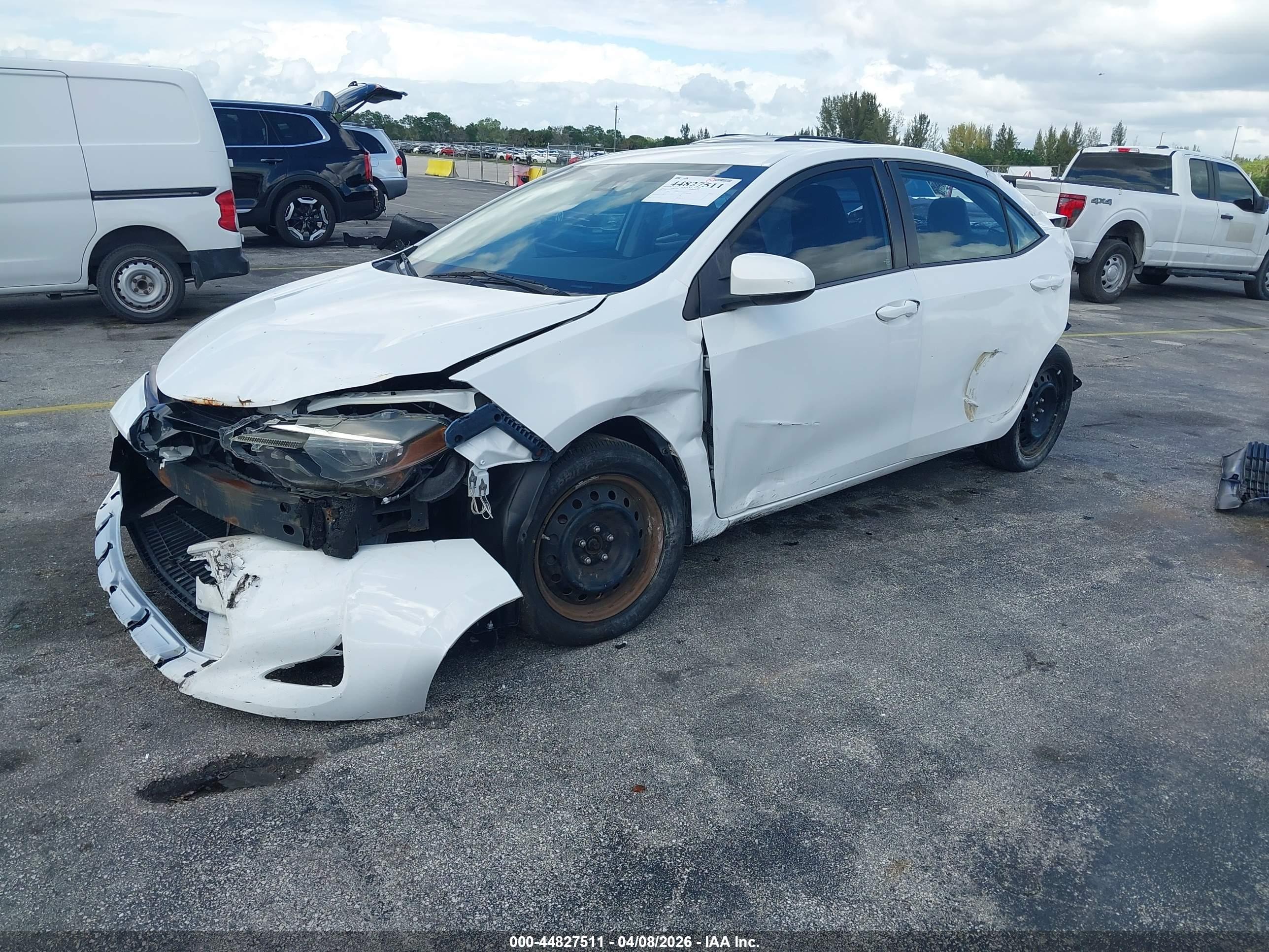 TOYOTA COROLLA image 2