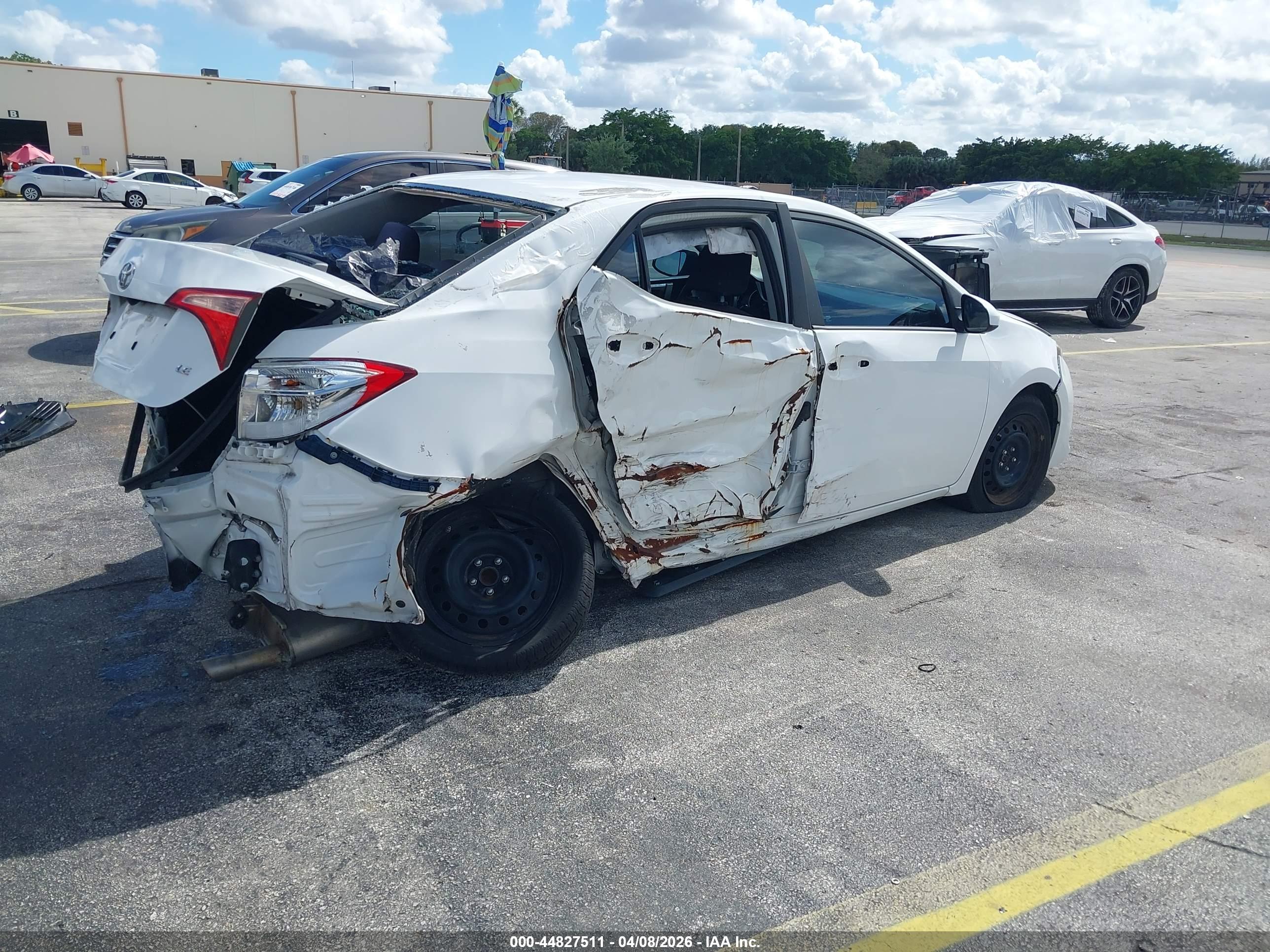 TOYOTA COROLLA image 4