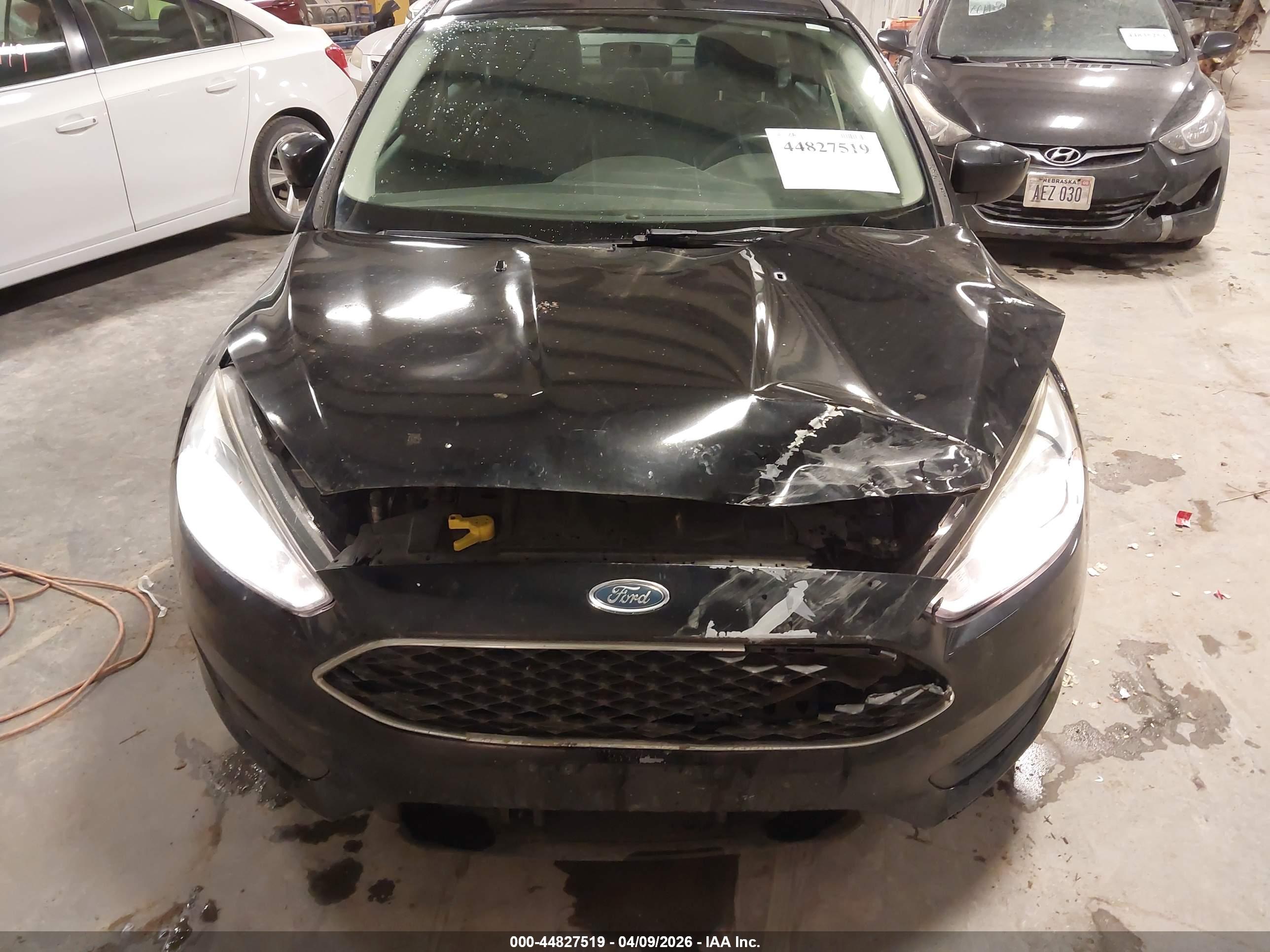 FORD FOCUS image 6