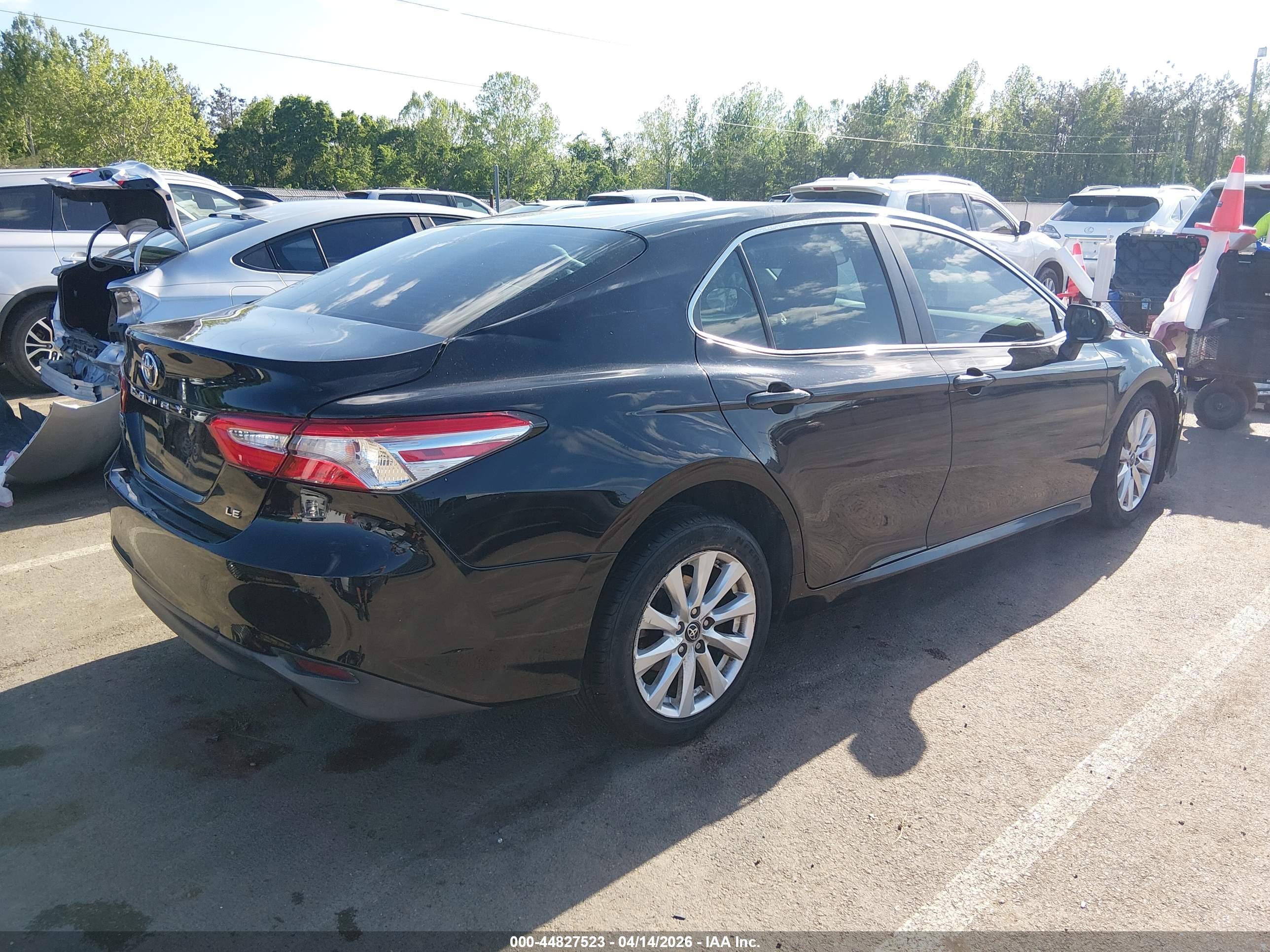 TOYOTA CAMRY image 4