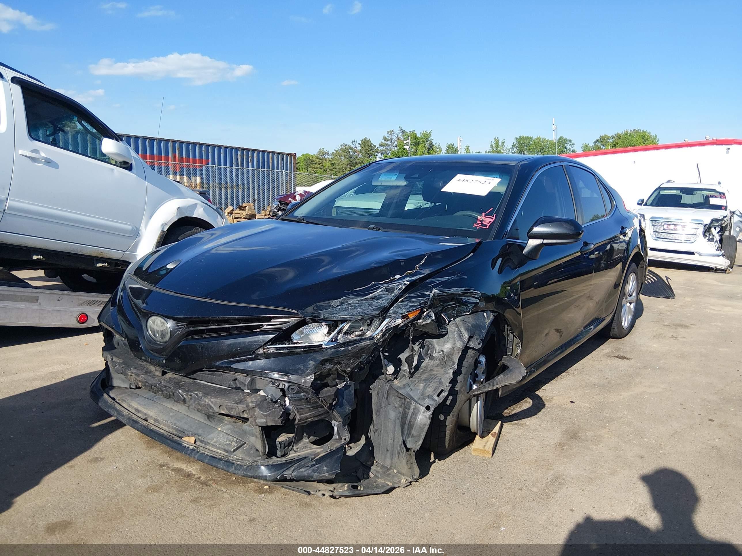 TOYOTA CAMRY image 6