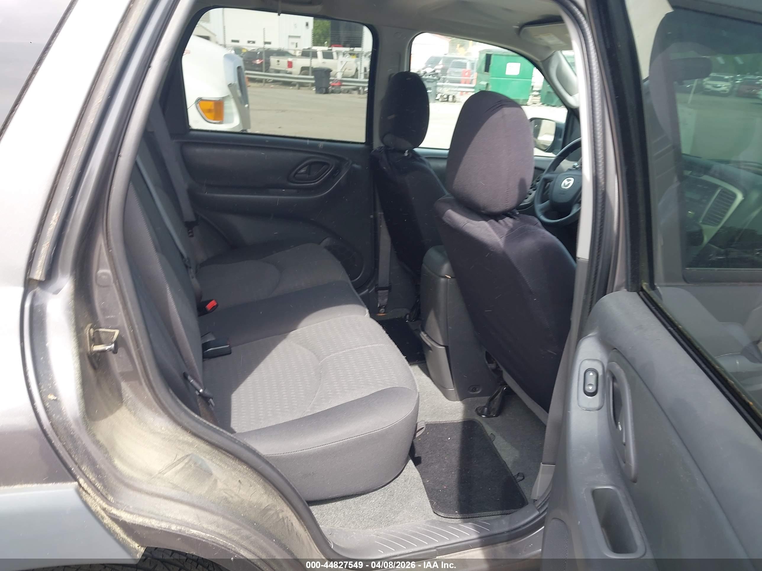 MAZDA TRIBUTE image 8
