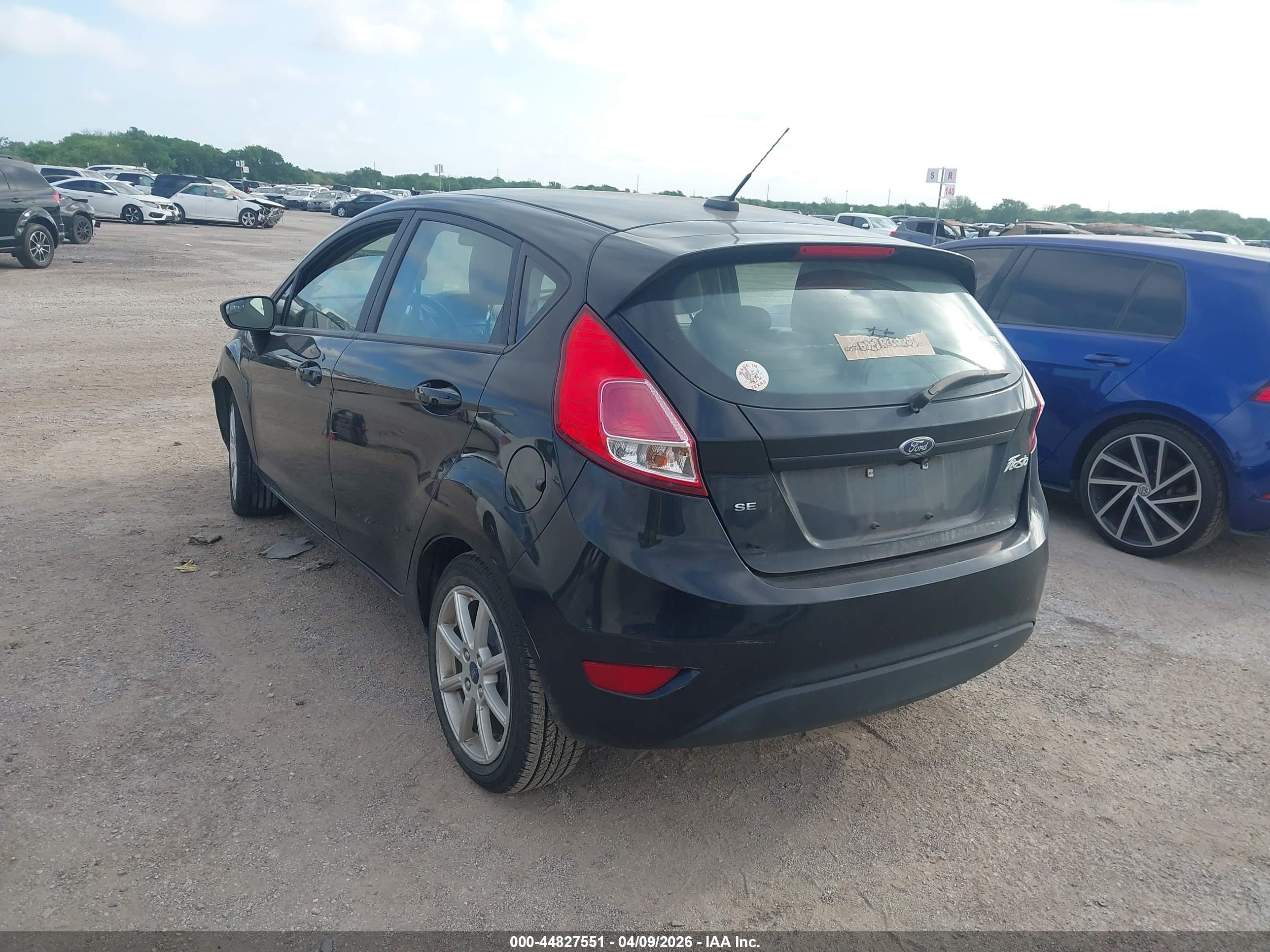 FORD FIESTA image 3
