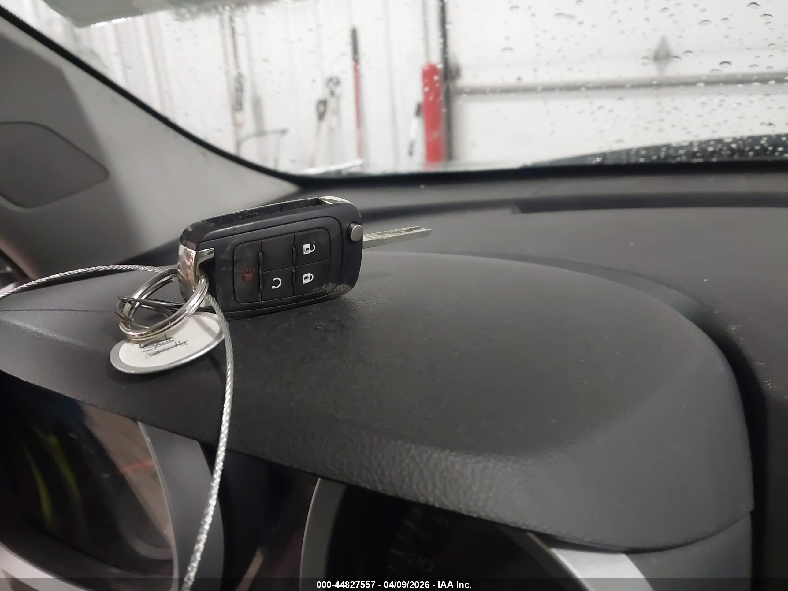 CHEVROLET EQUINOX image 11