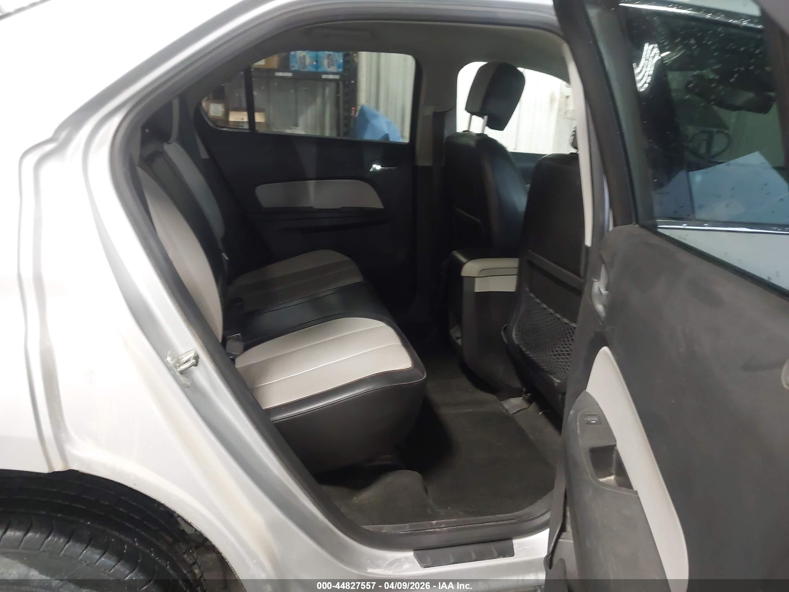 CHEVROLET EQUINOX image 8