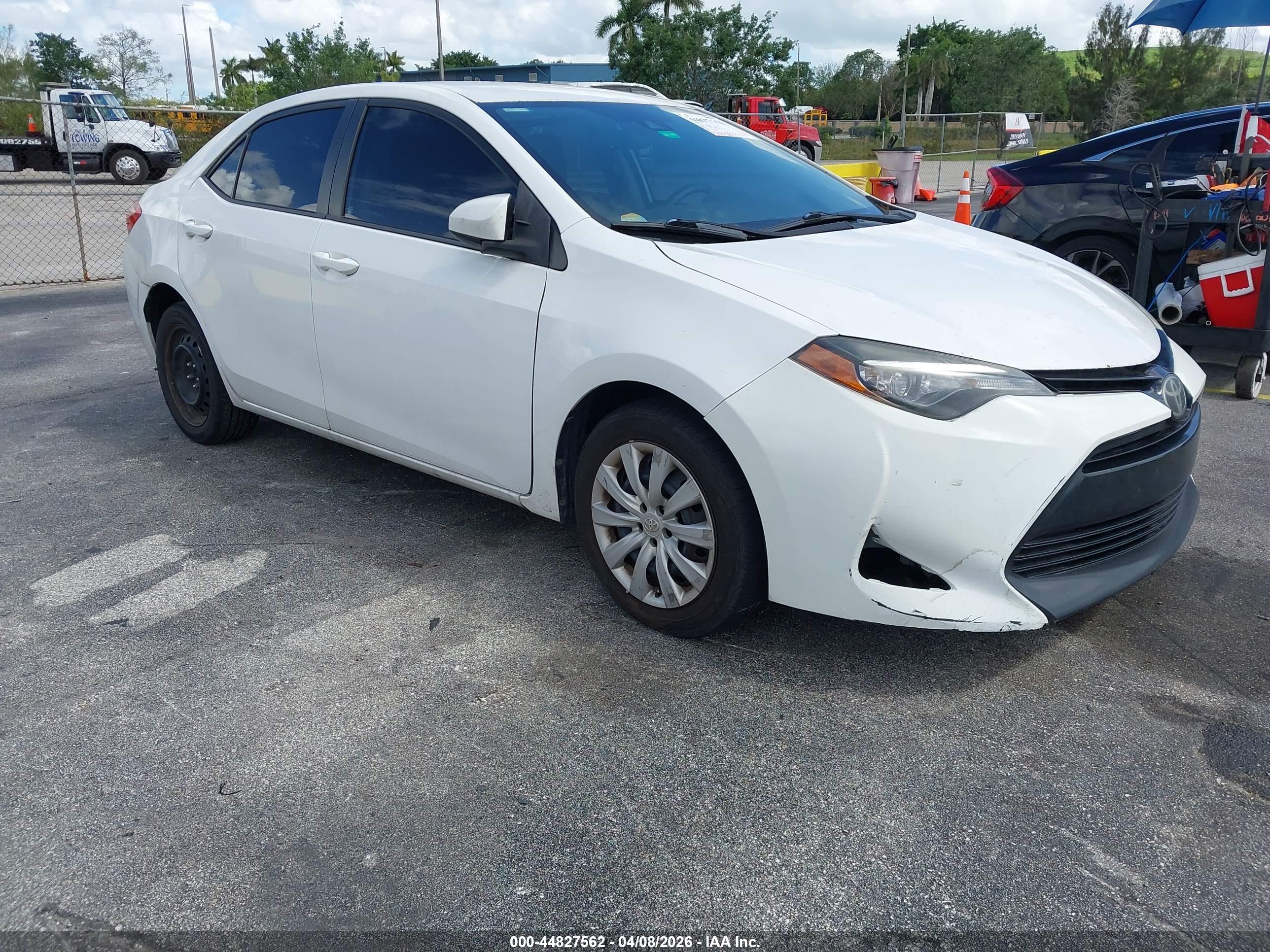 TOYOTA COROLLA image 6
