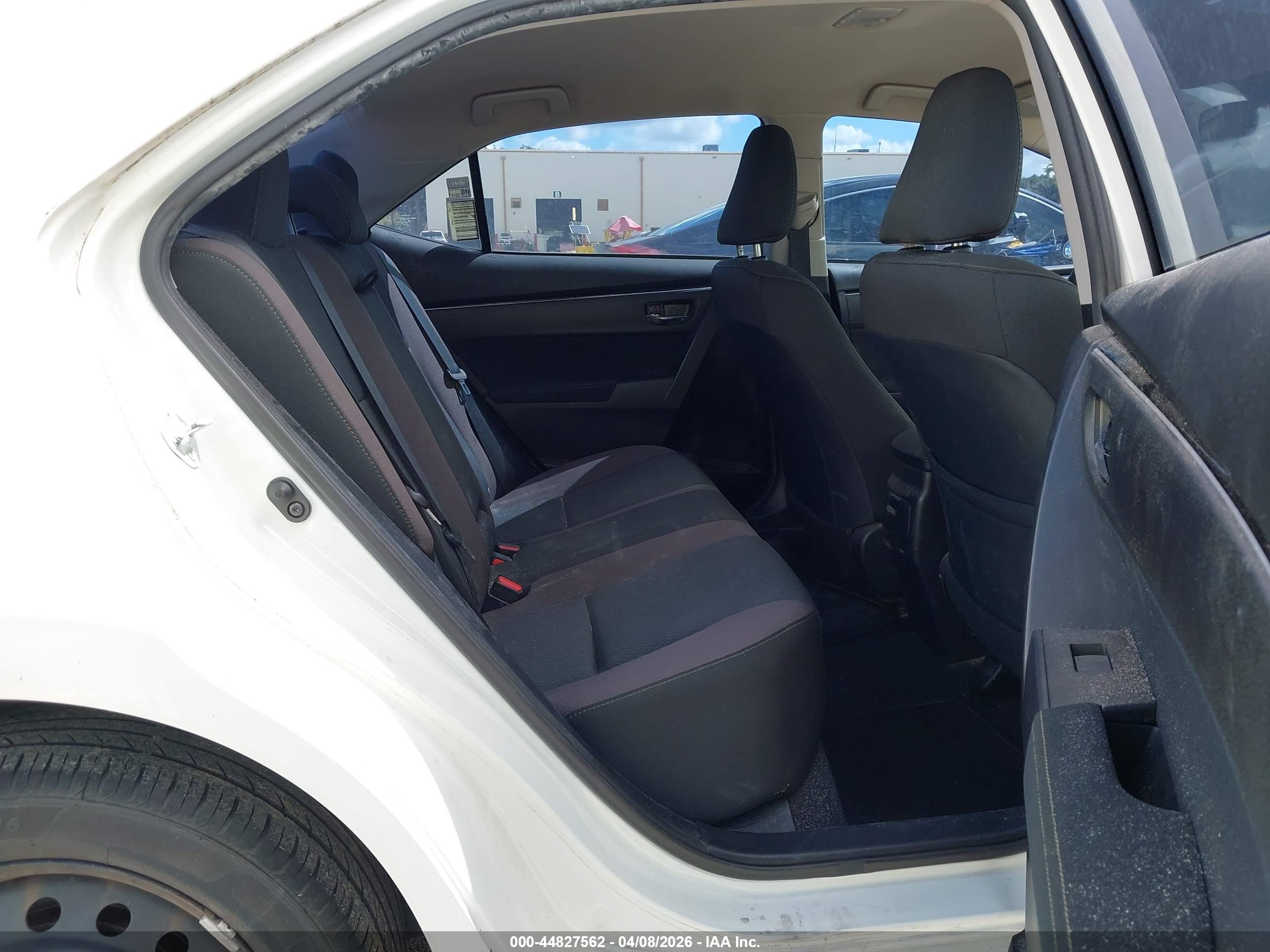 TOYOTA COROLLA image 8