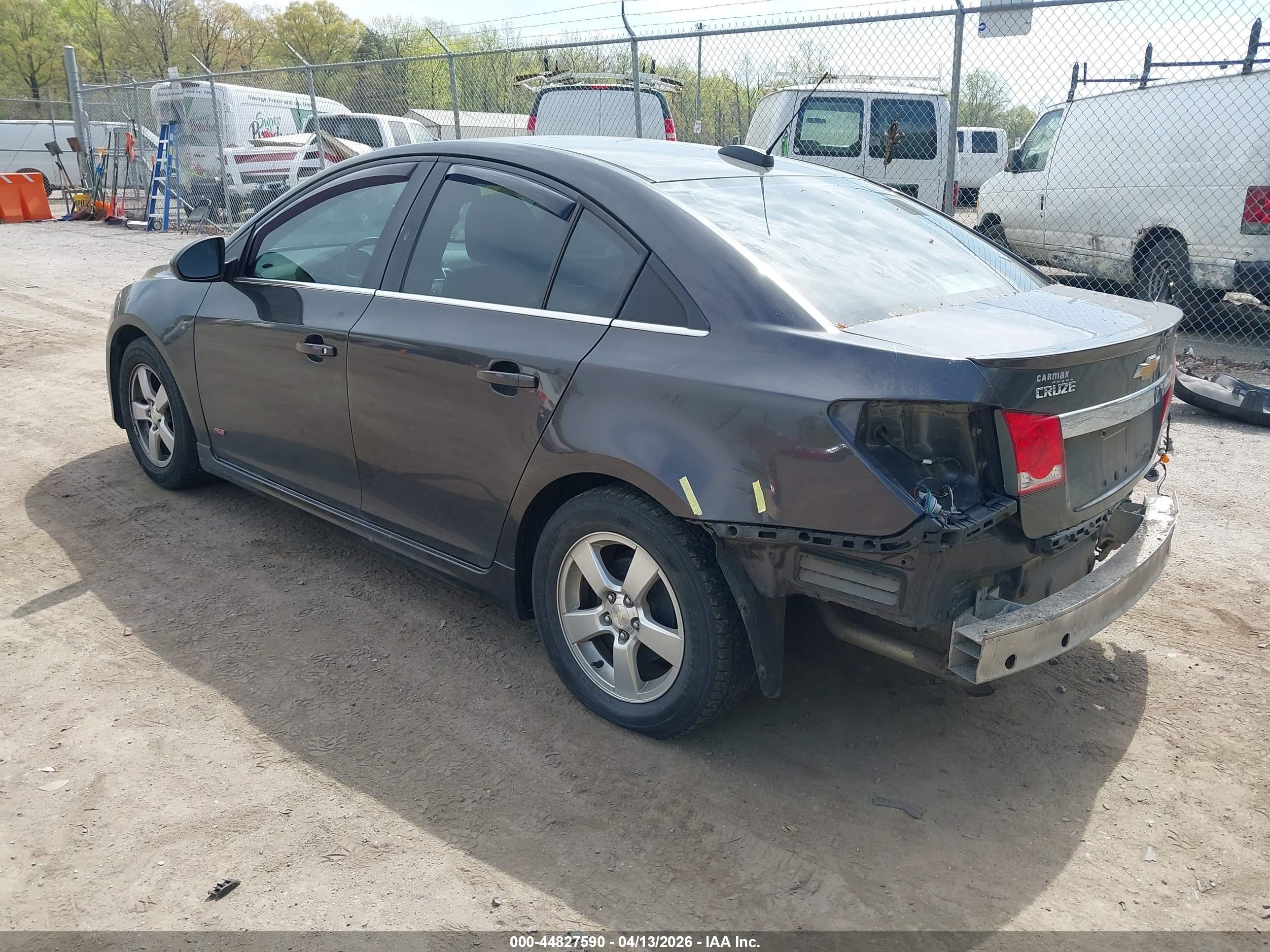 CHEVROLET CRUZE image 3