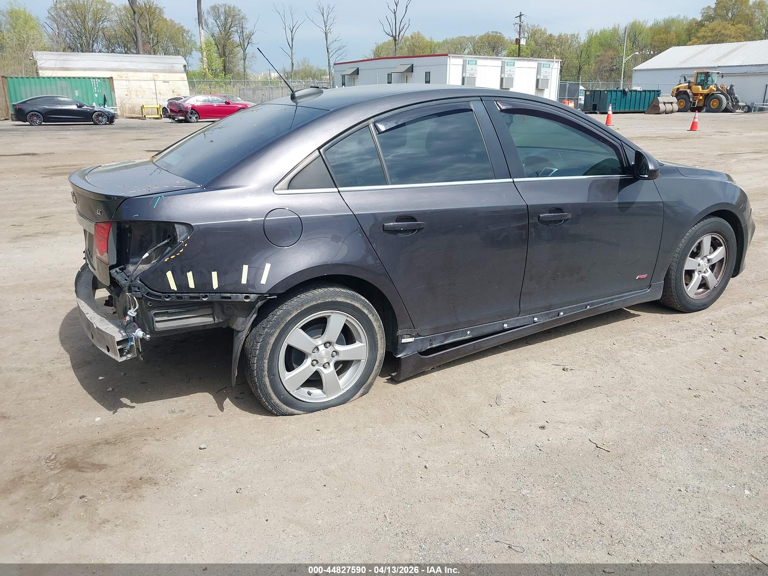 CHEVROLET CRUZE image 4