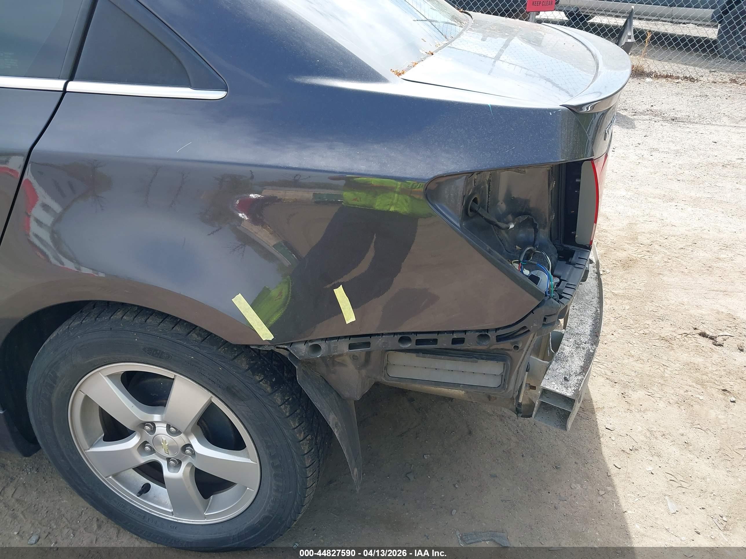 CHEVROLET CRUZE image 6