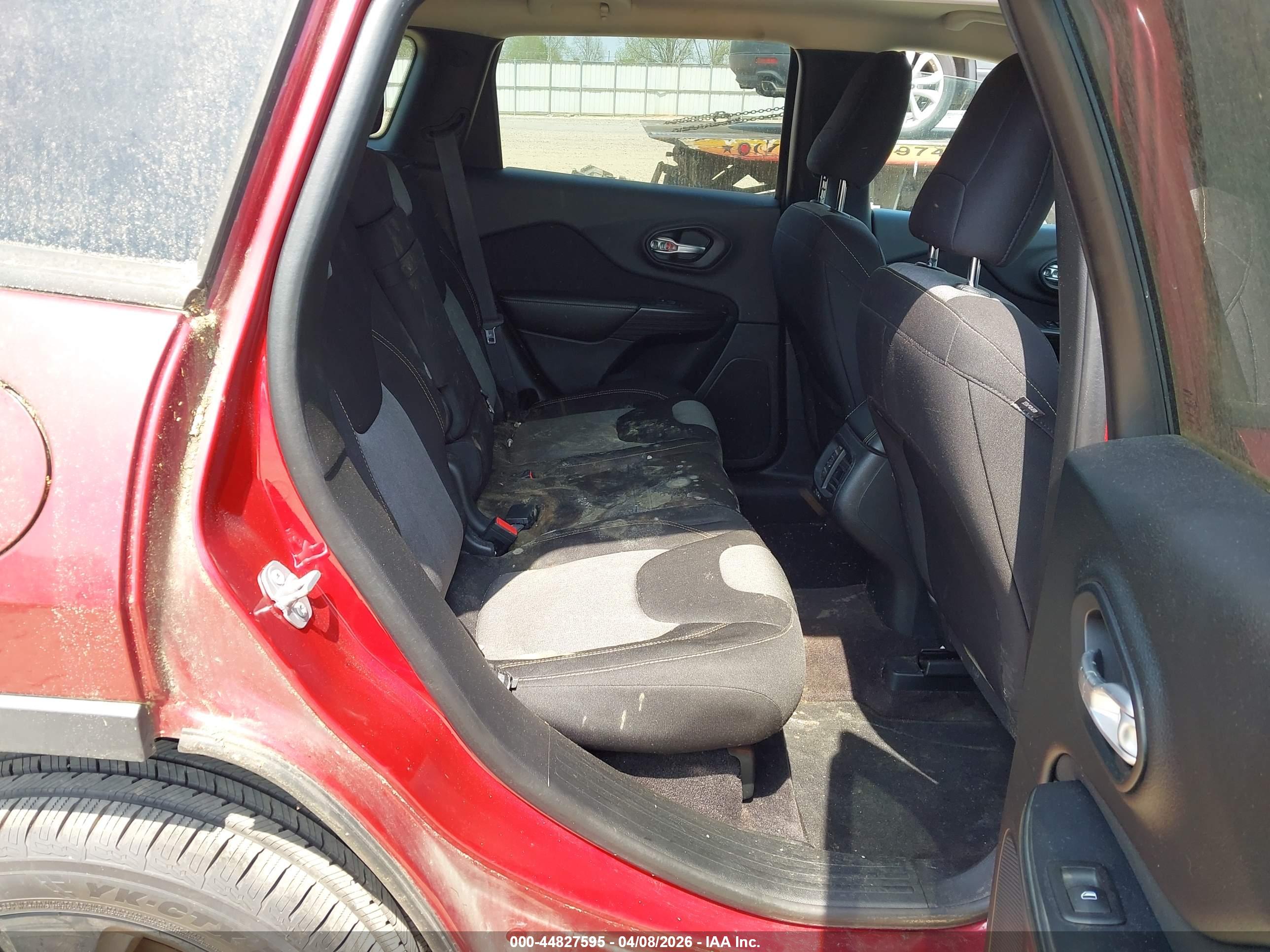 JEEP CHEROKEE image 8