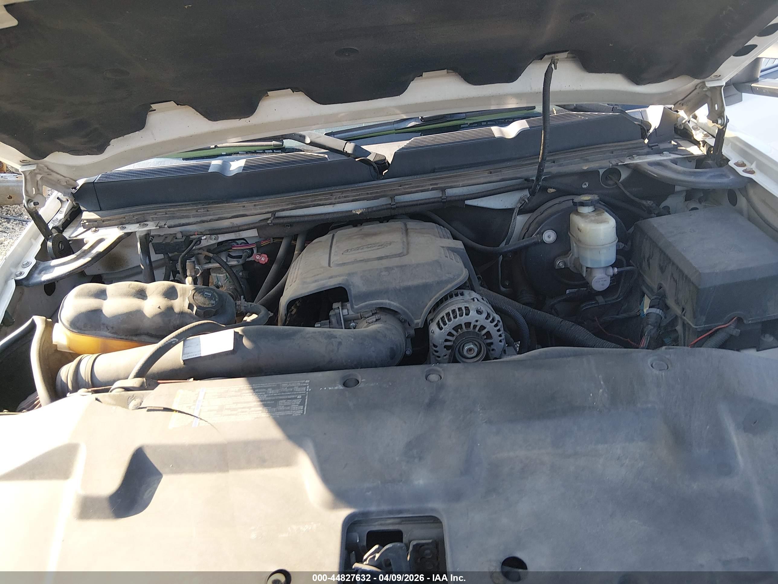 CHEVROLET SILVERADO image 10