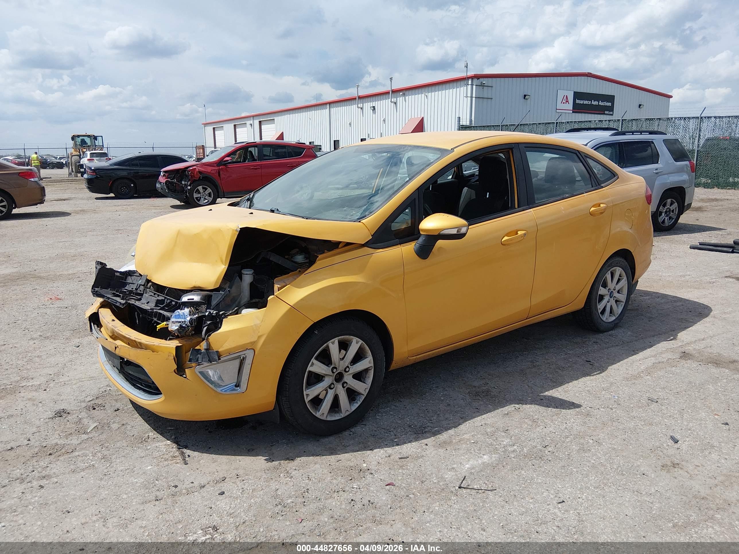 FORD FIESTA image 2