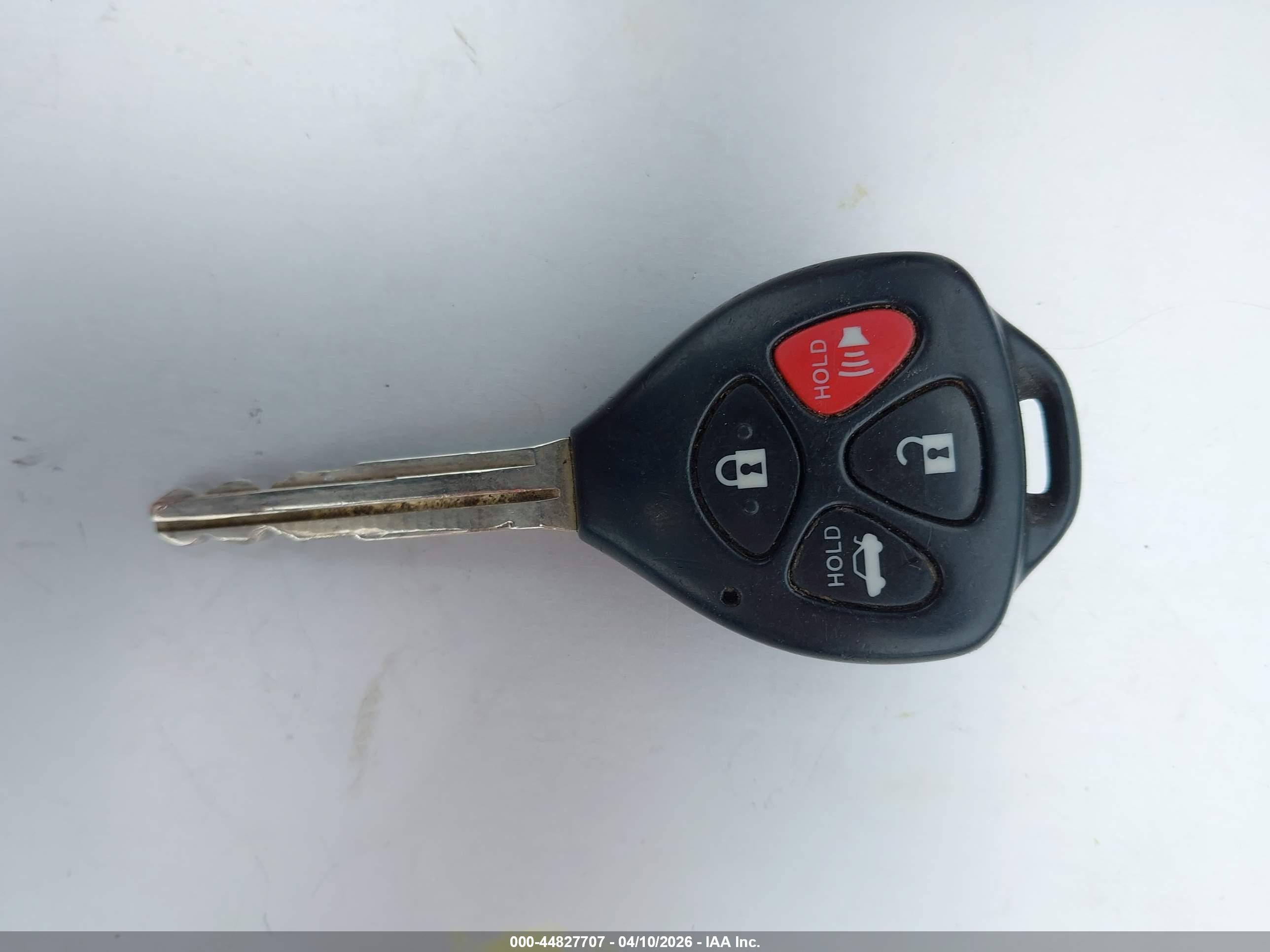 TOYOTA CAMRY image 11