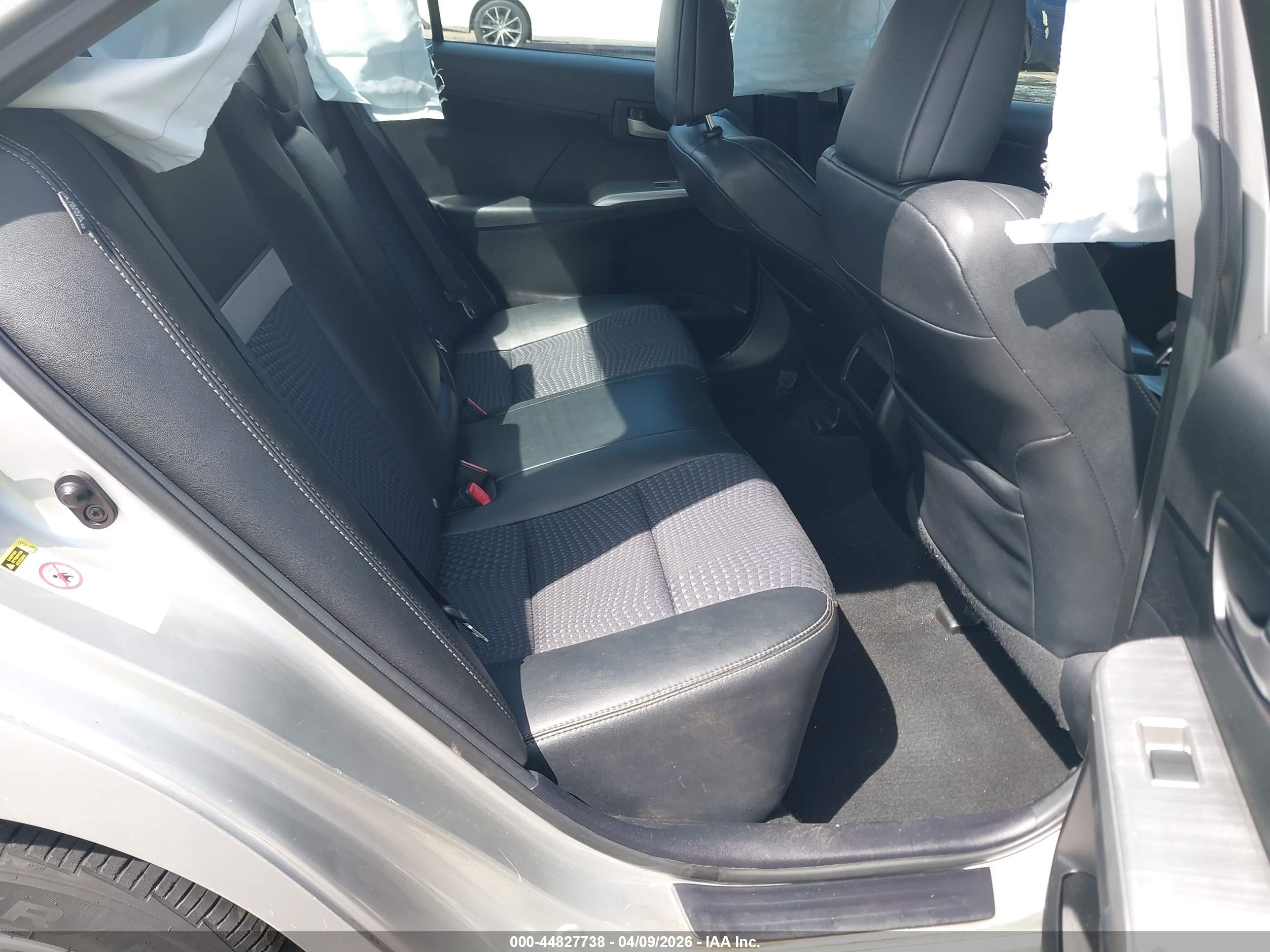 TOYOTA CAMRY image 8