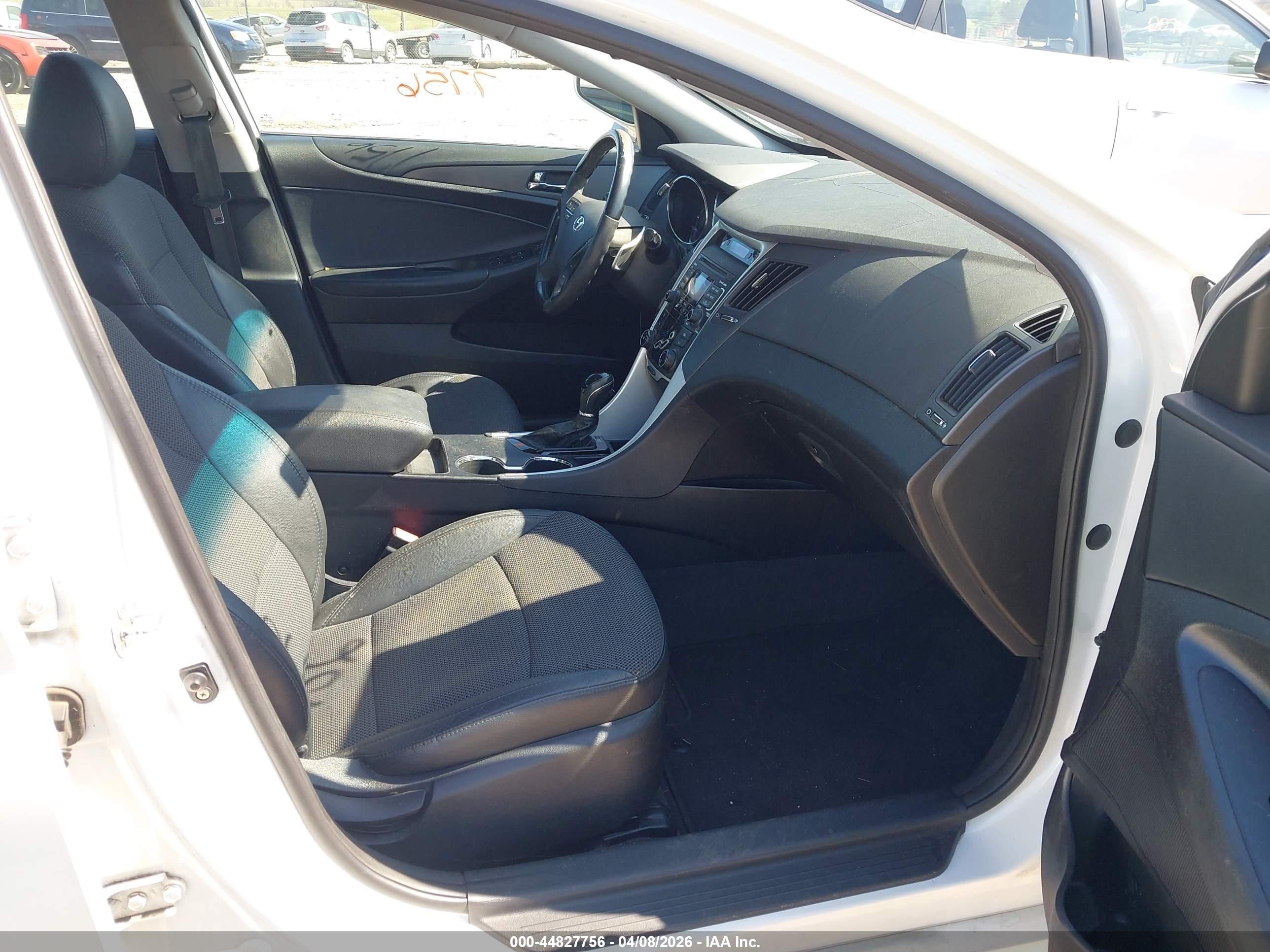 HYUNDAI SONATA image 5