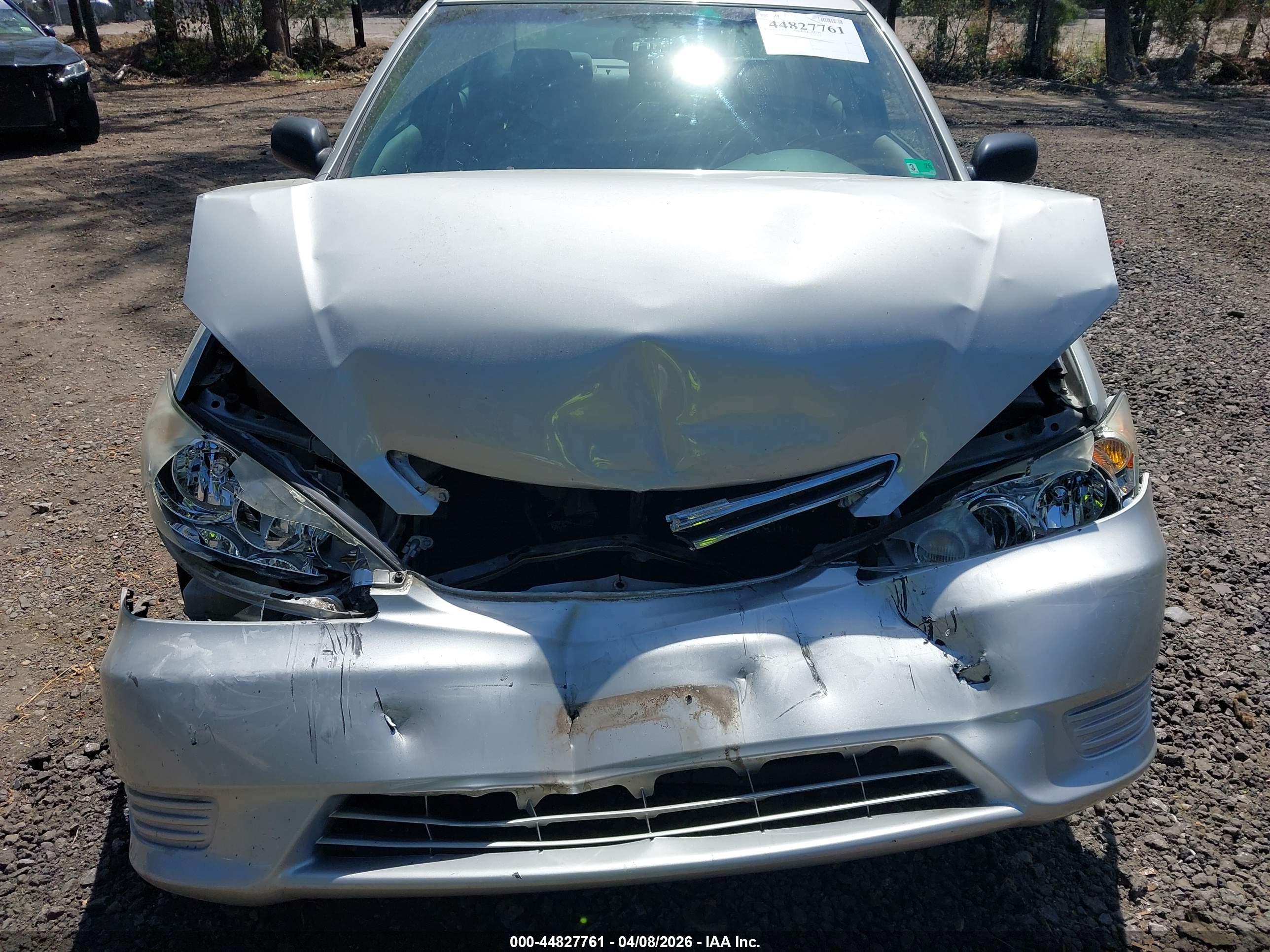 TOYOTA CAMRY image 6