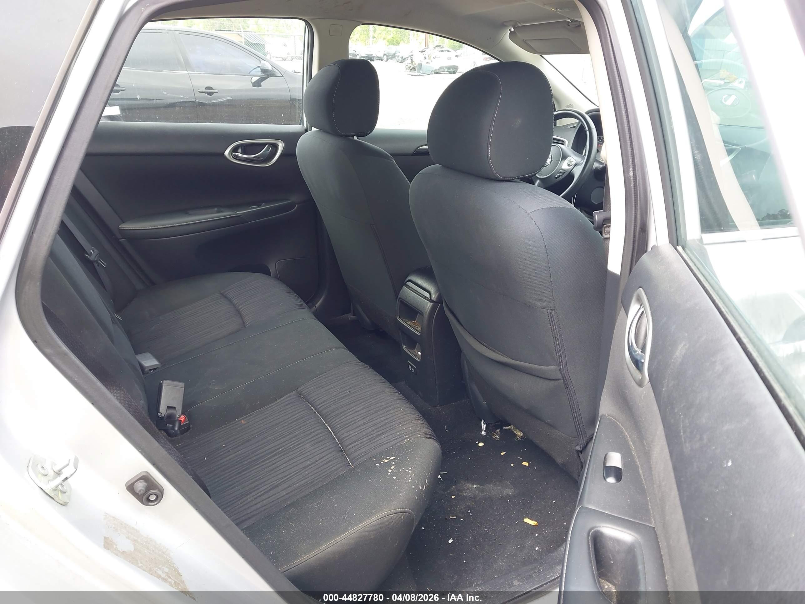 NISSAN SENTRA image 8