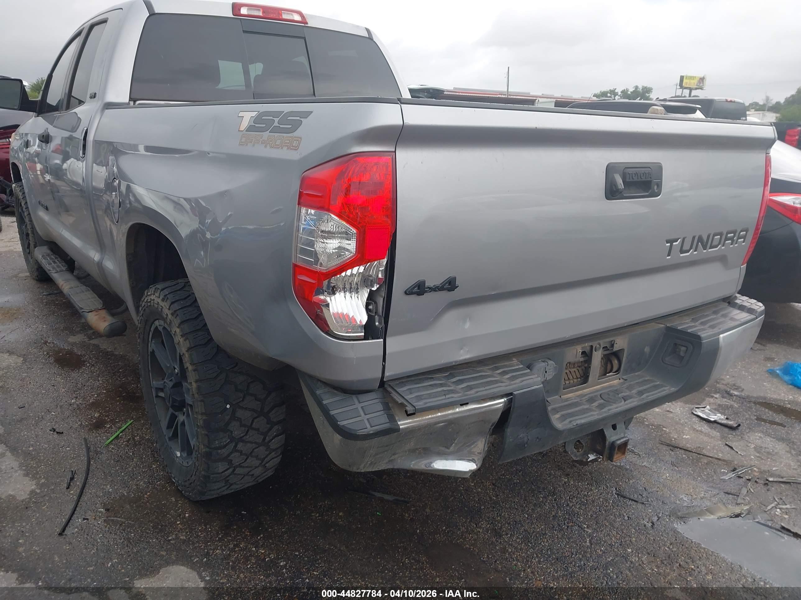 TOYOTA TUNDRA image 6