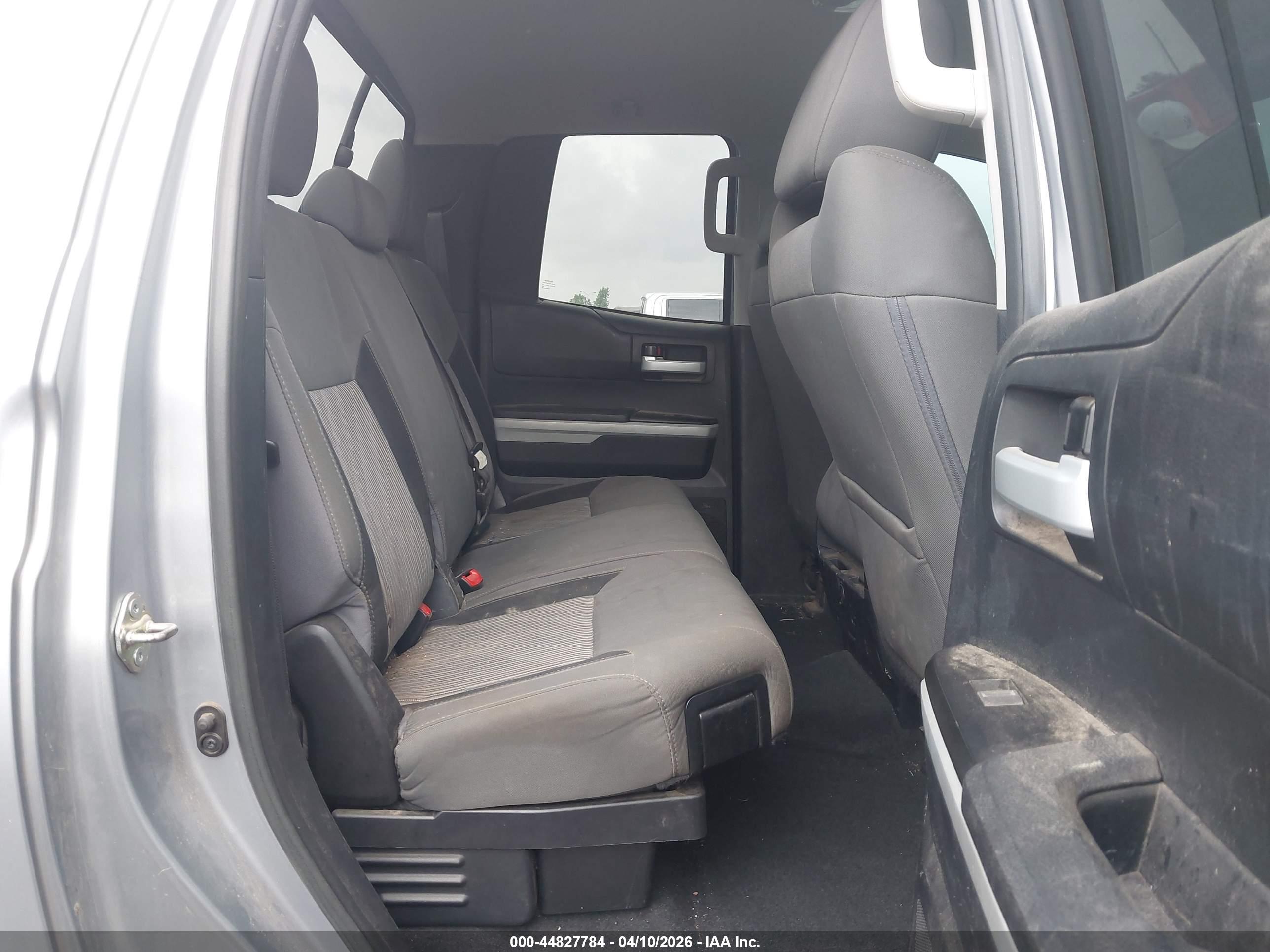 TOYOTA TUNDRA image 8