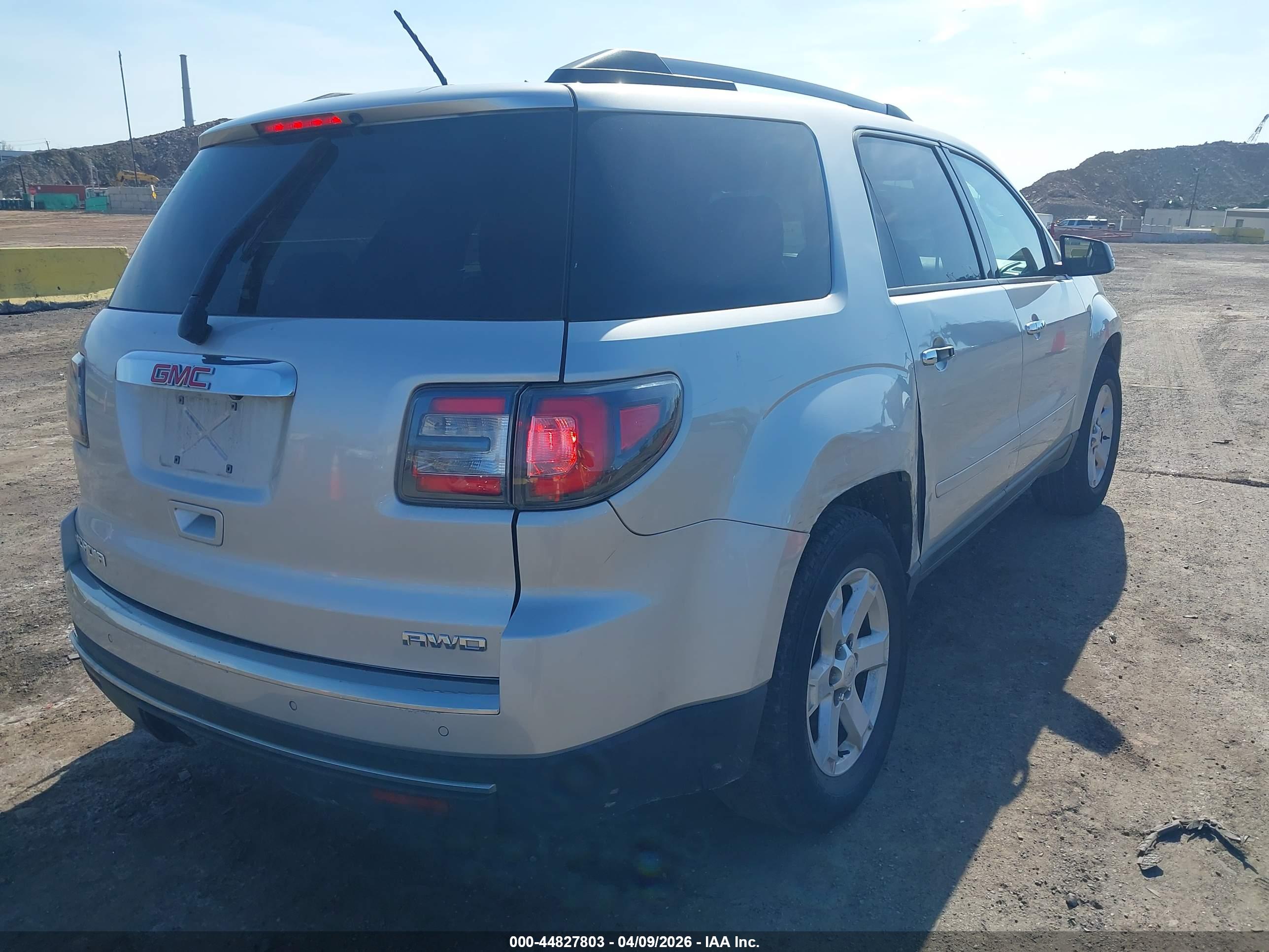GMC ACADIA image 4
