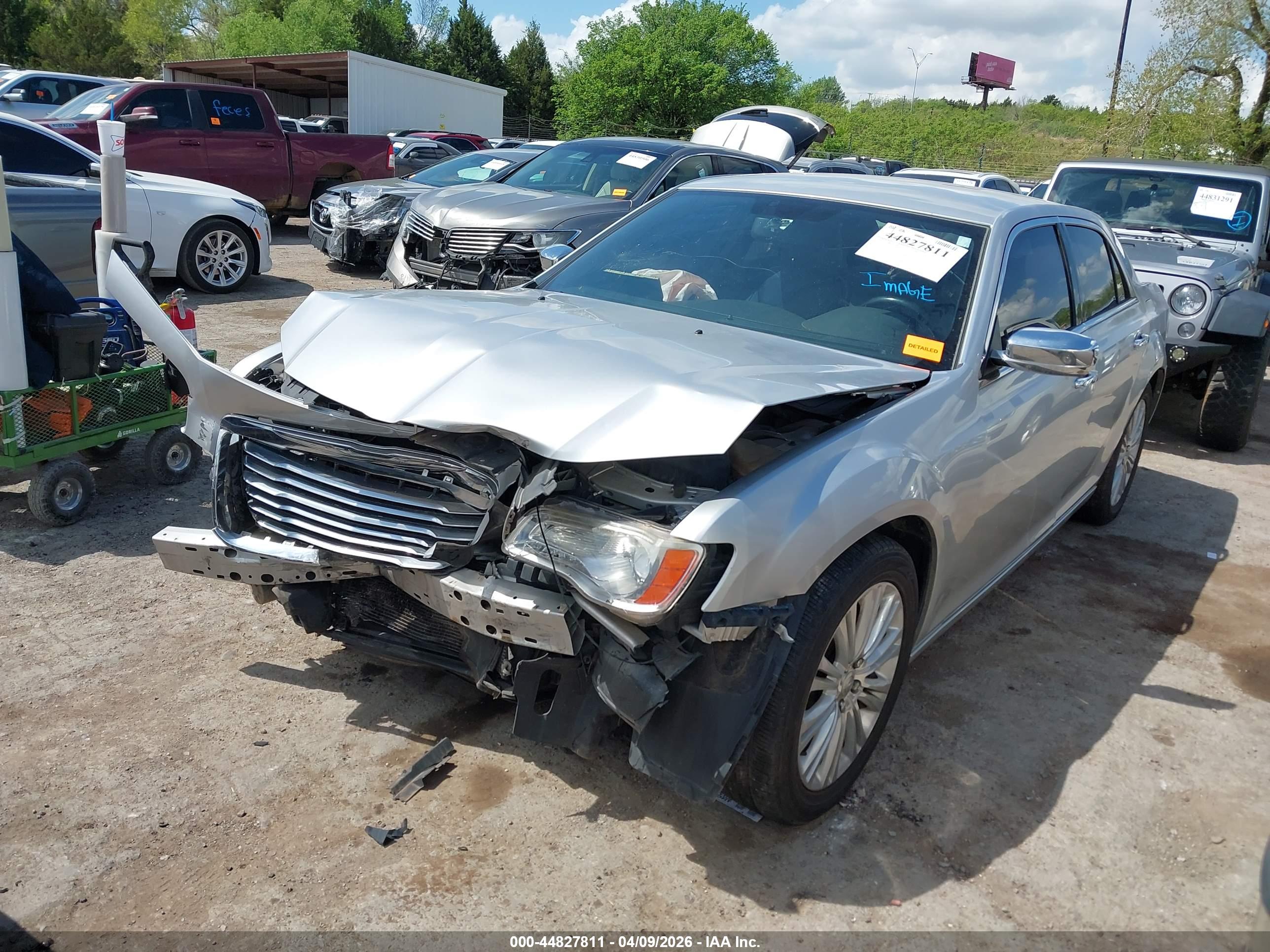 CHRYSLER 300 image 2