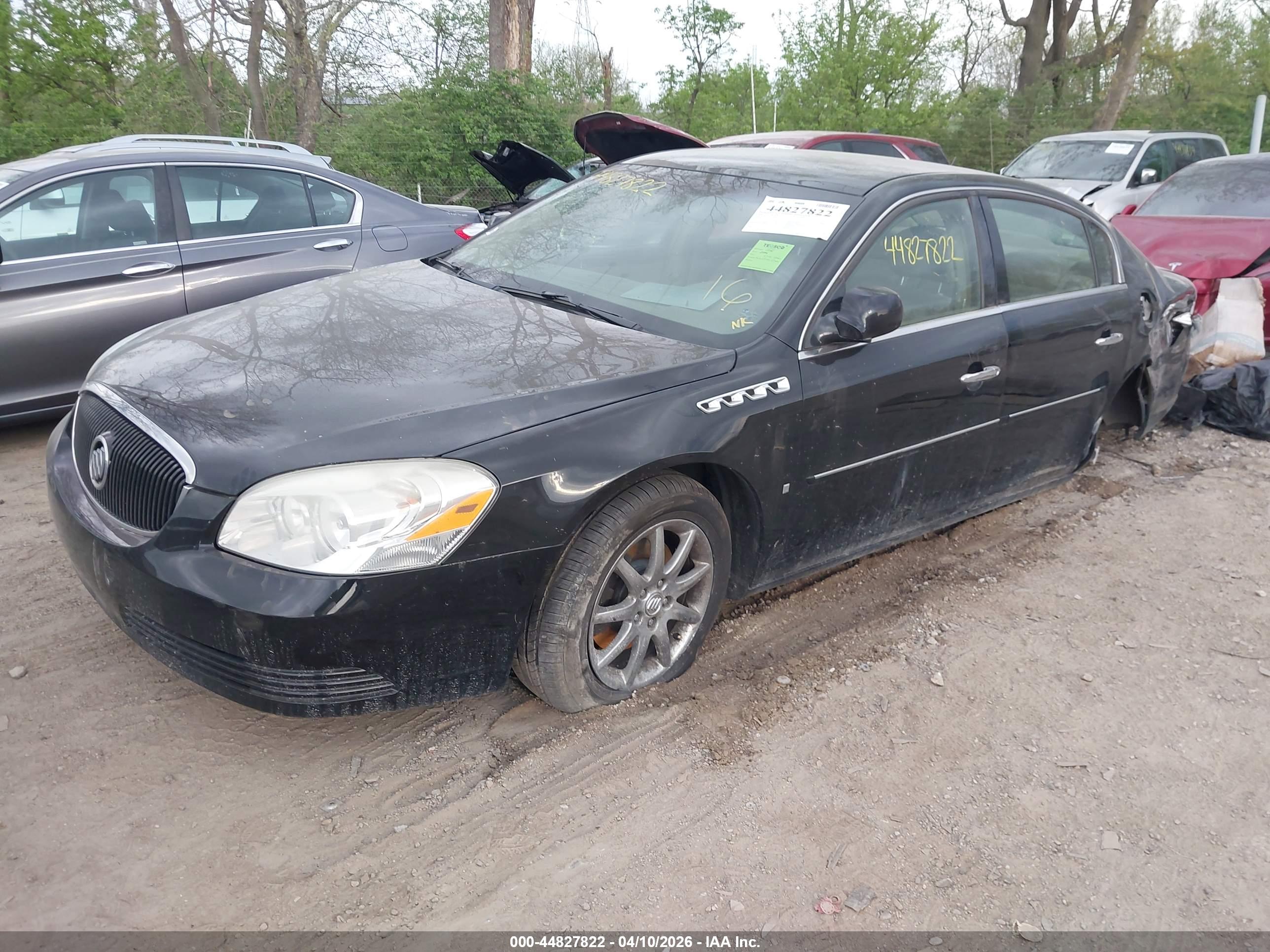 BUICK LUCERNE image 2