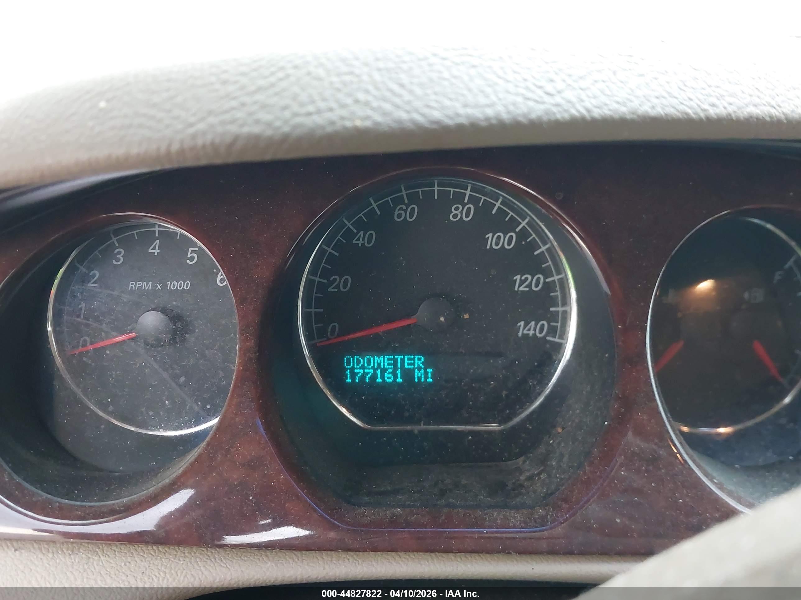 BUICK LUCERNE image 7