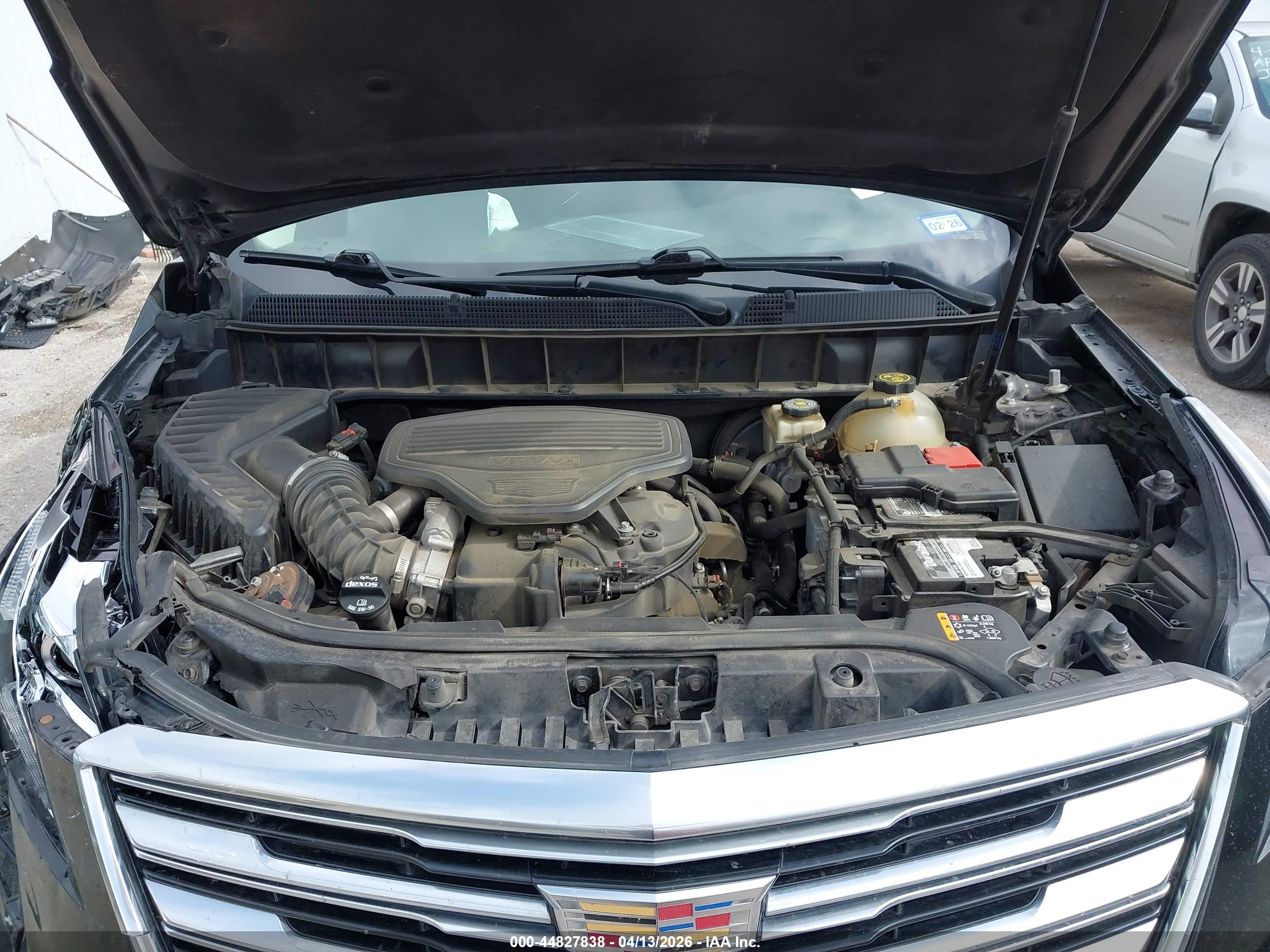 CADILLAC XT5 image 10