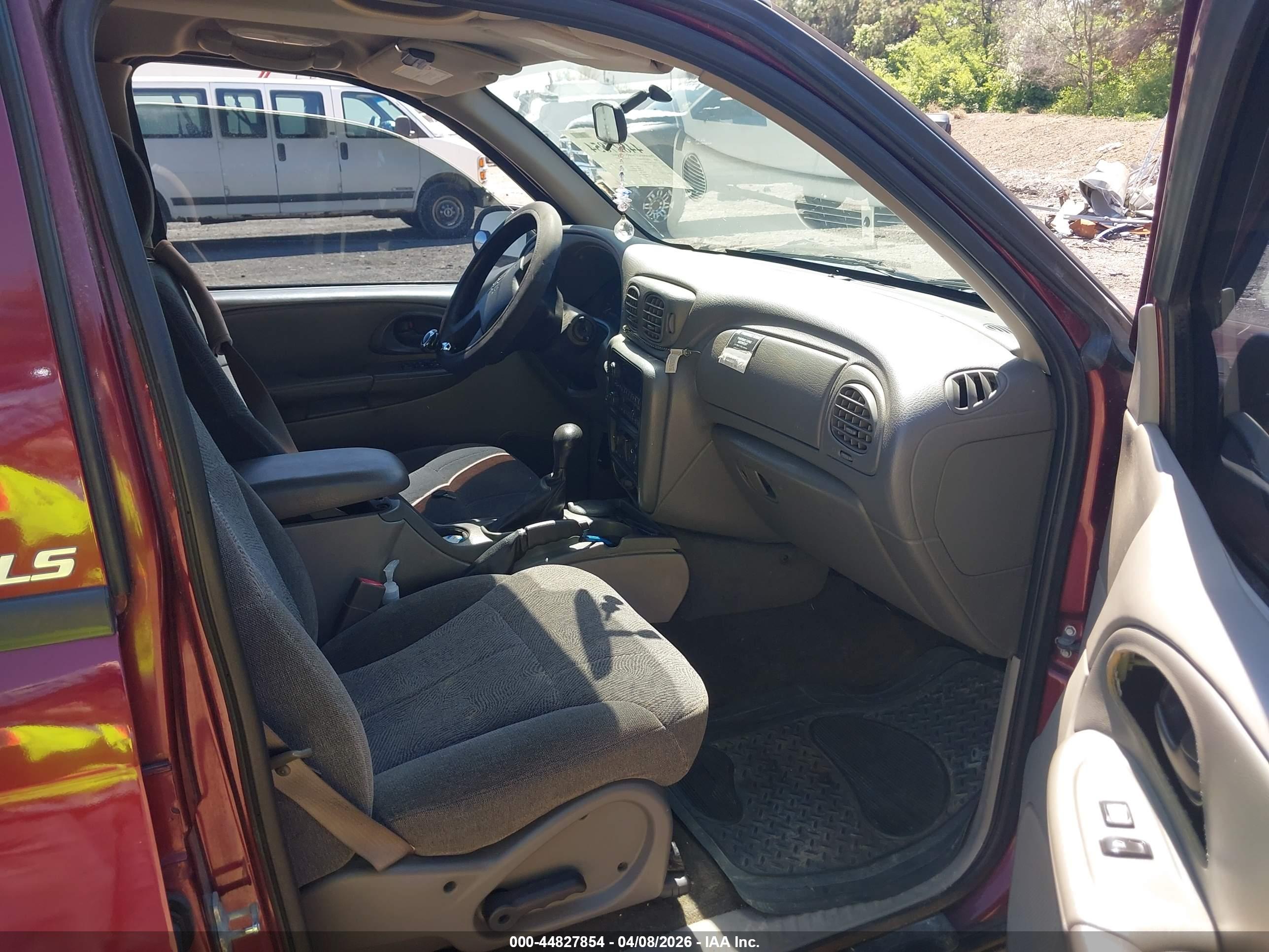 CHEVROLET TRAILBLAZER image 5