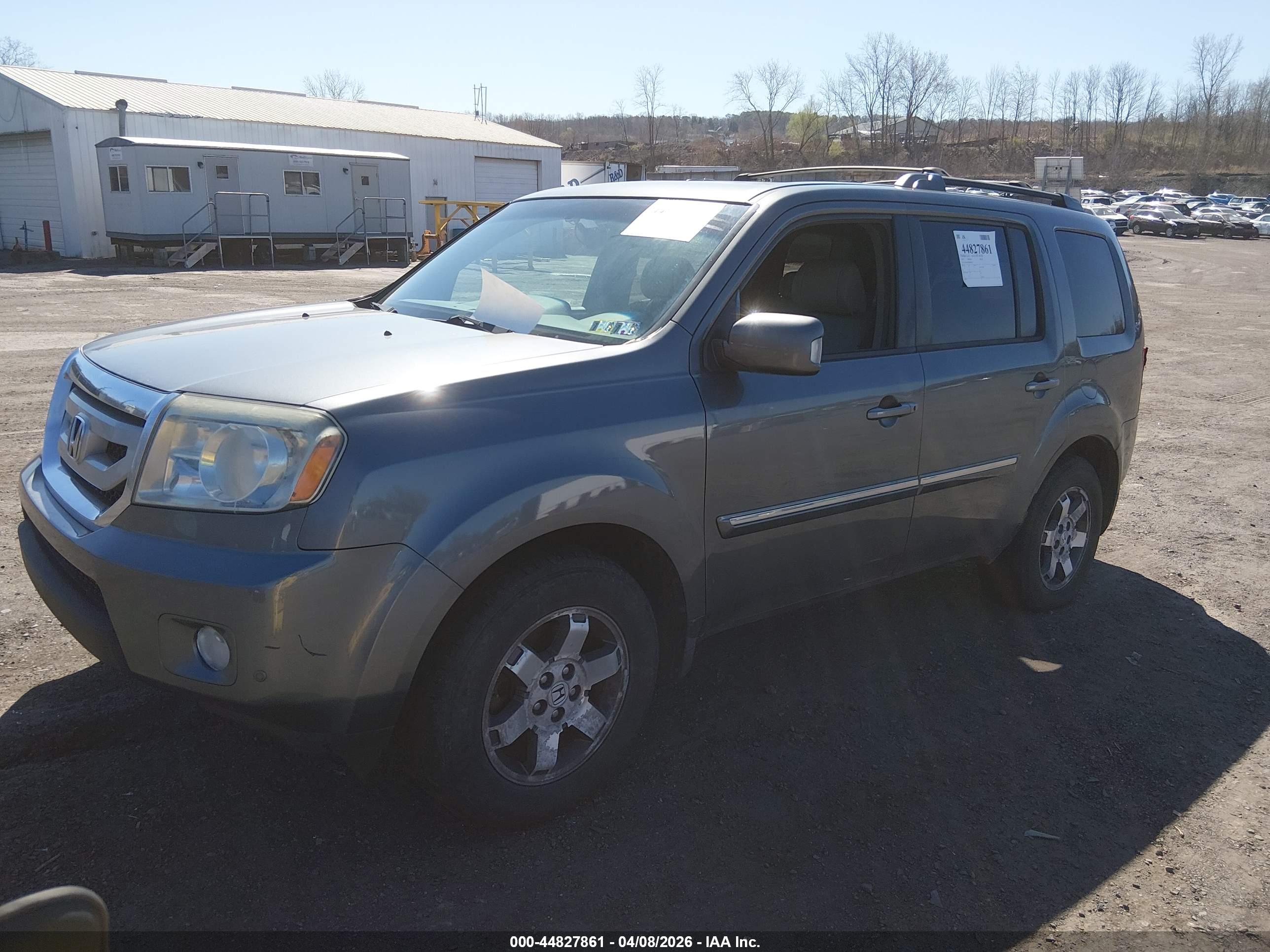 HONDA PILOT image 2
