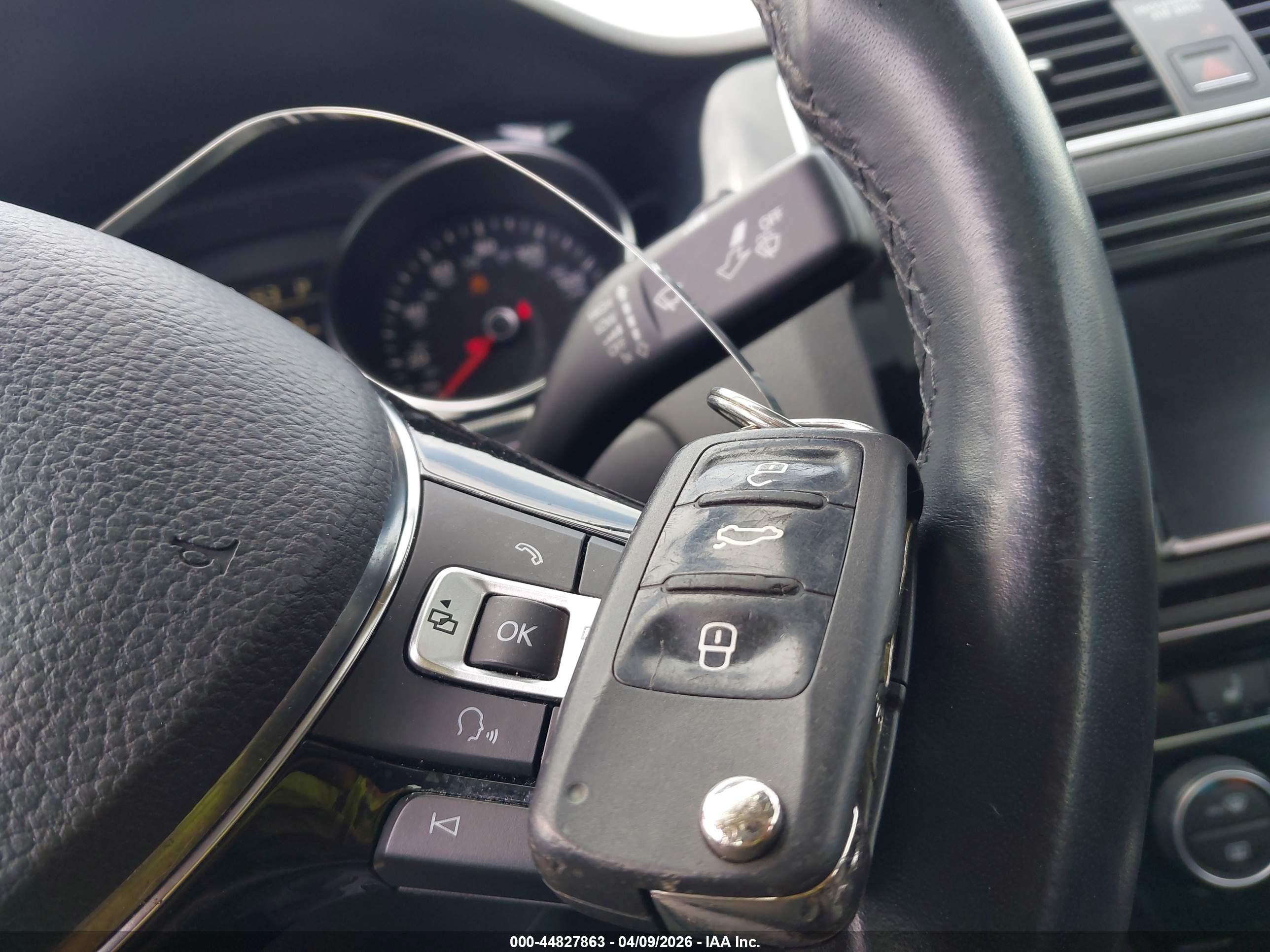 VOLKSWAGEN JETTA image 11