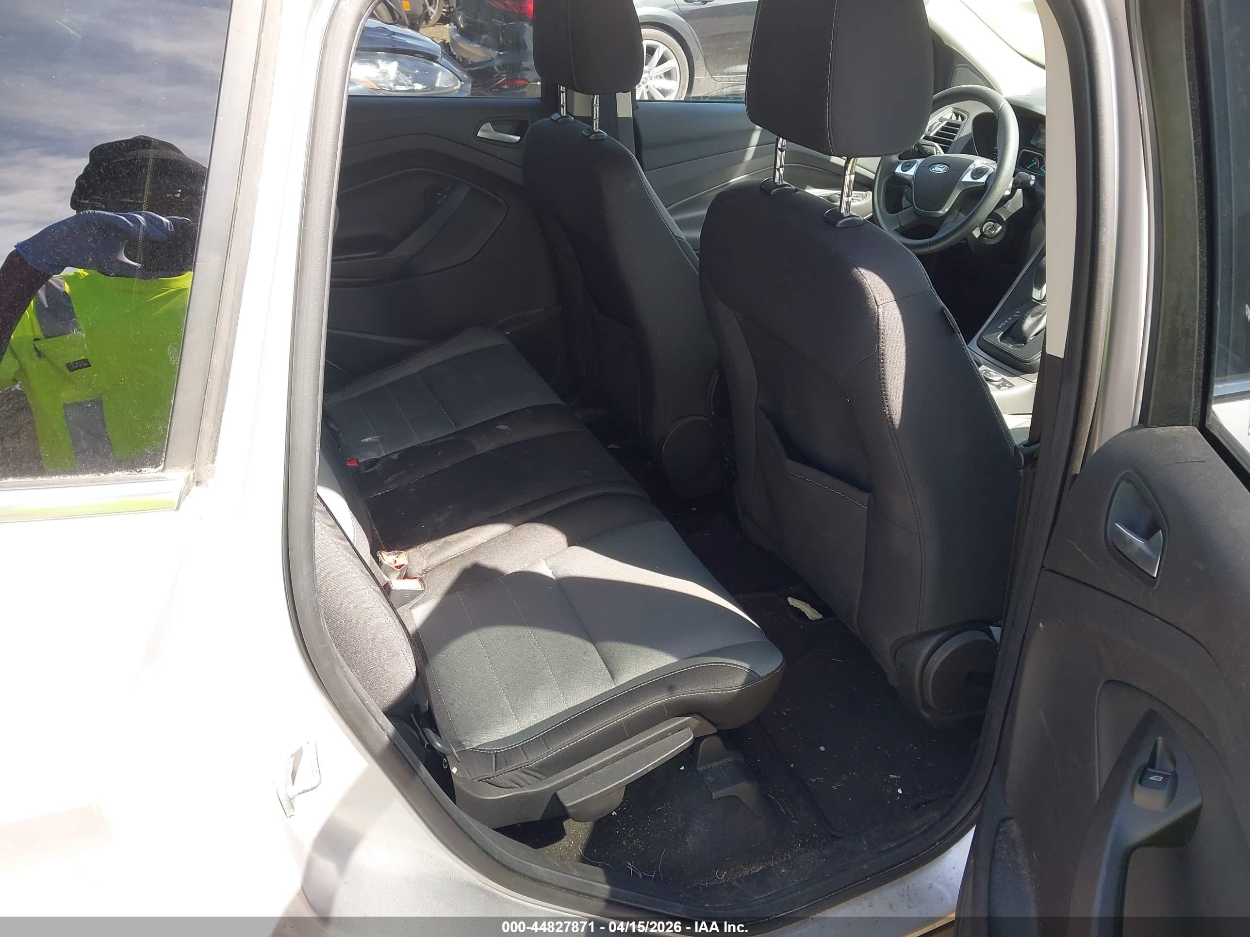 FORD ESCAPE image 8