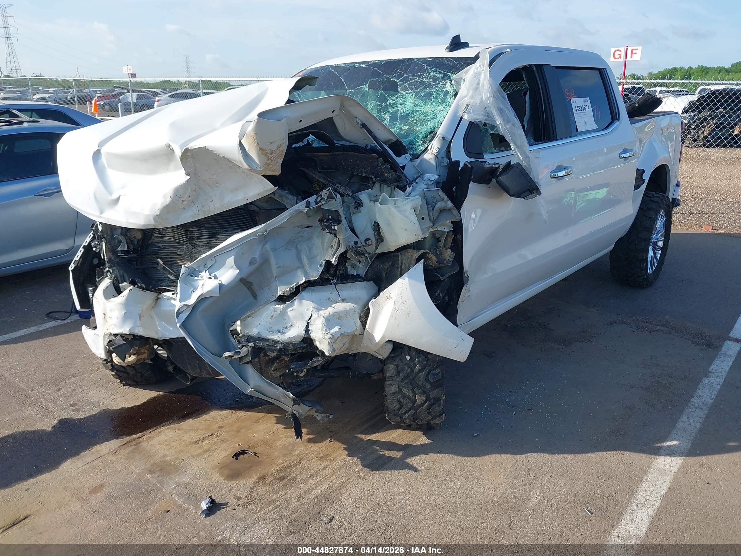 CHEVROLET SILVERADO image 2