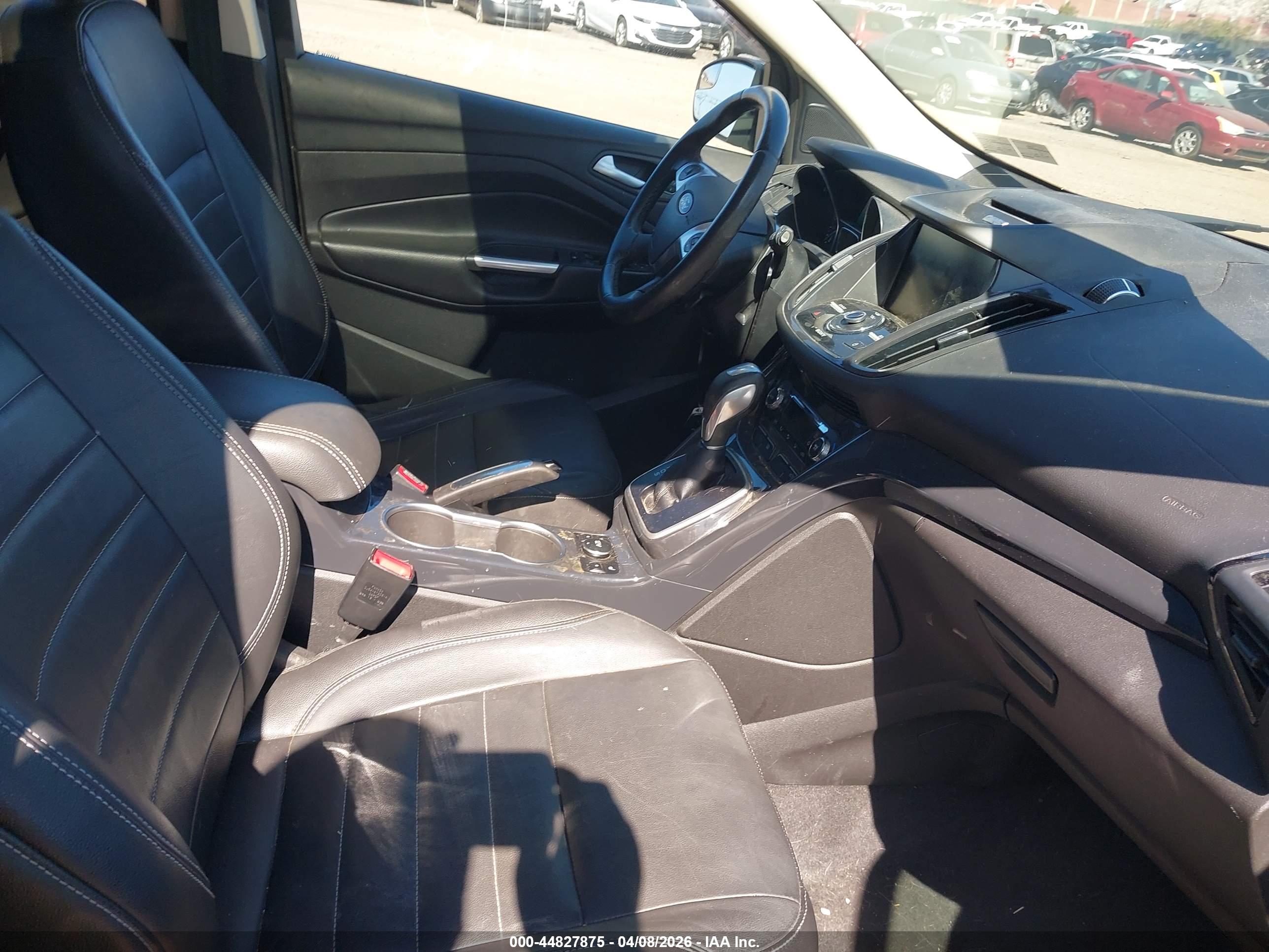 FORD ESCAPE image 5