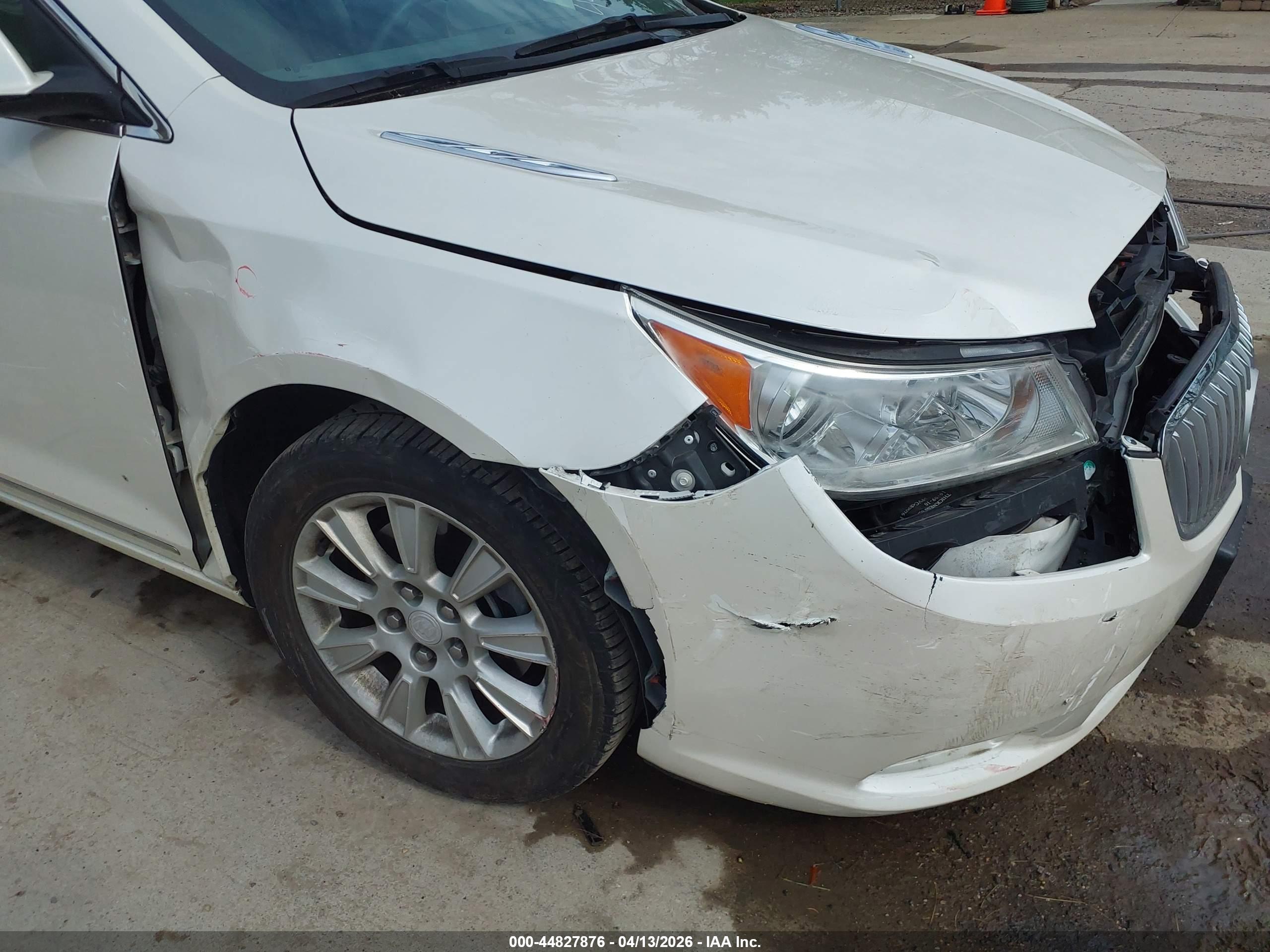 BUICK LACROSSE image 6
