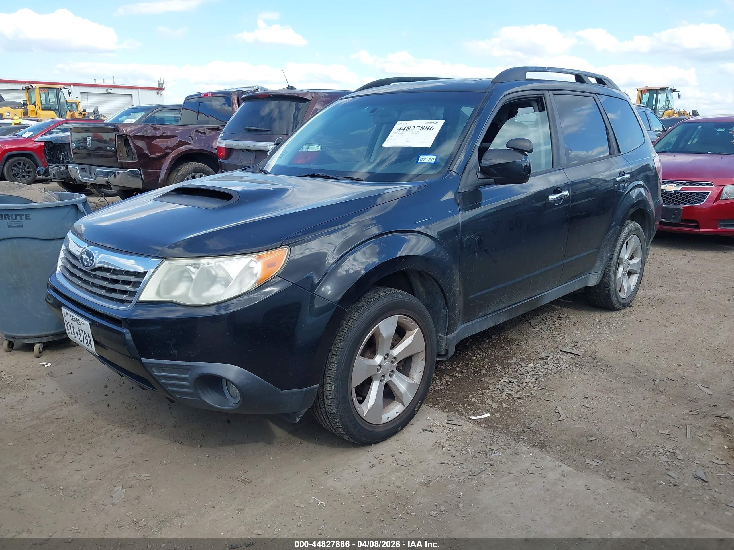 SUBARU FORESTER image 2
