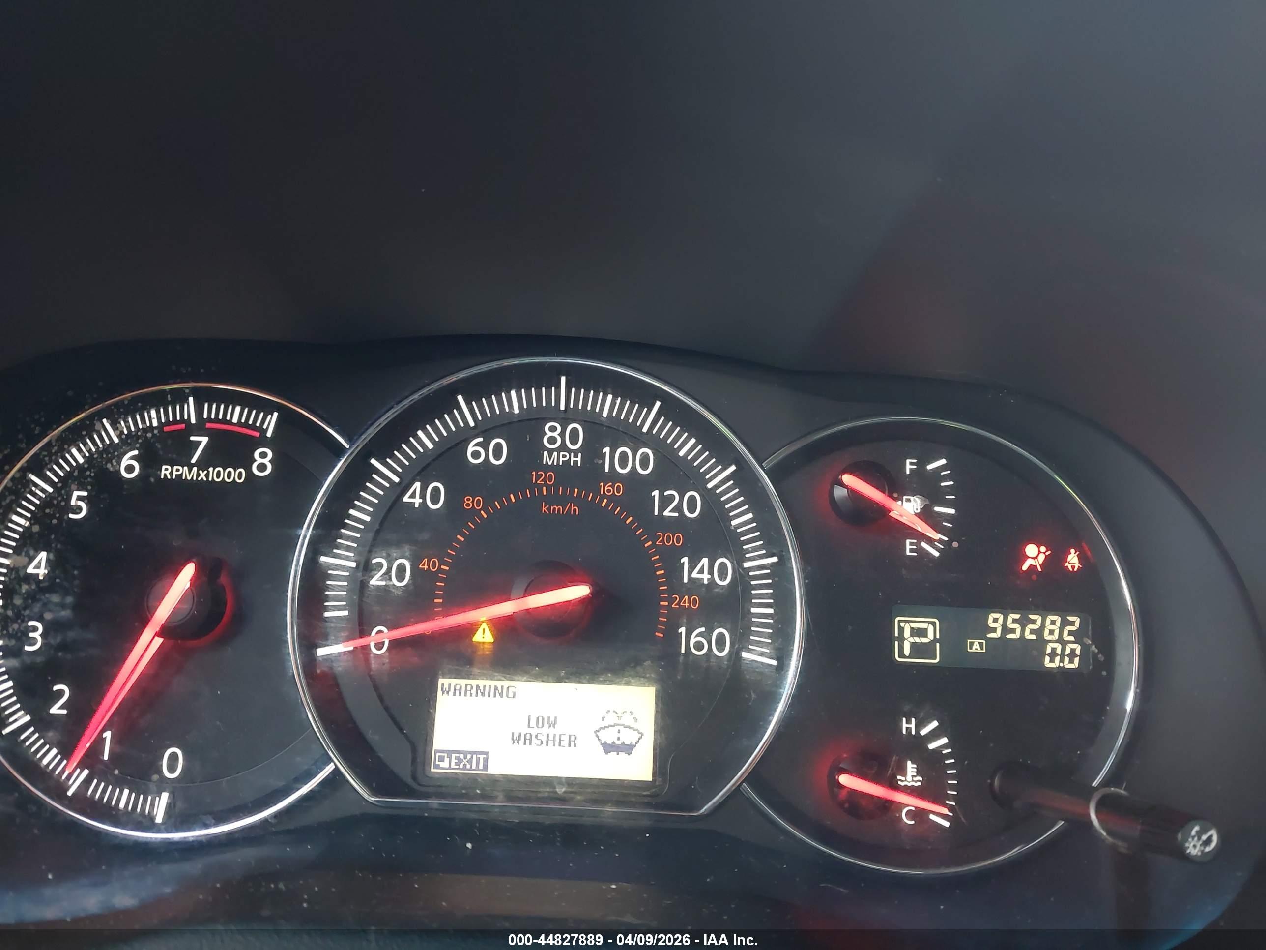 NISSAN MAXIMA image 7