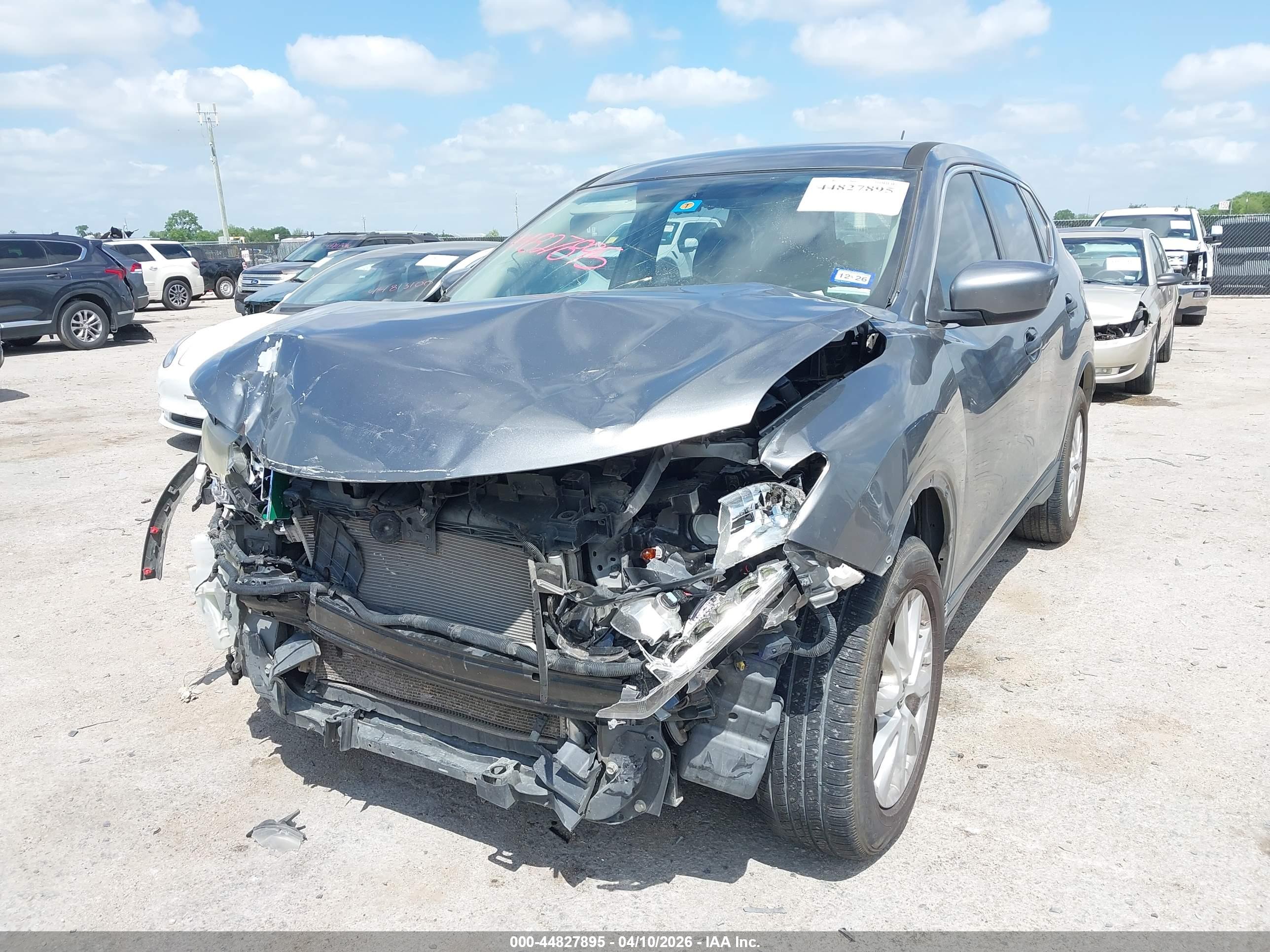 NISSAN ROGUE image 2