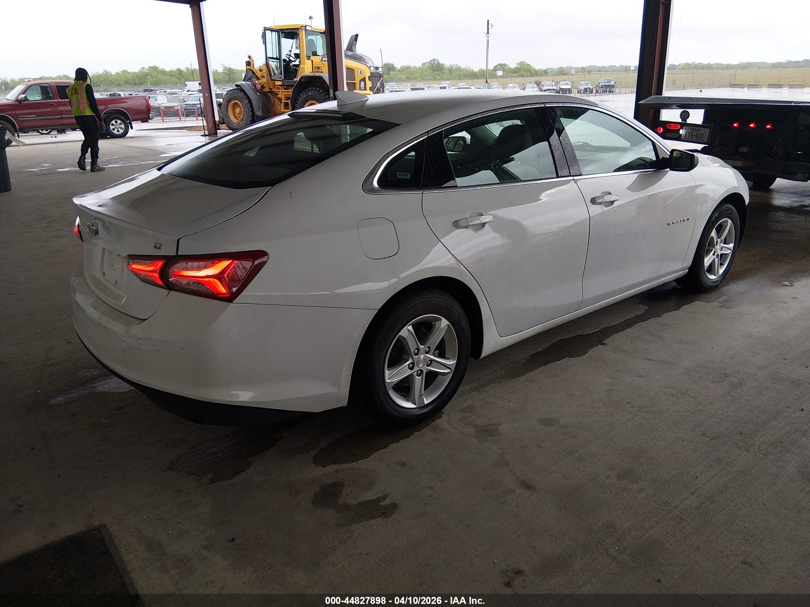 CHEVROLET MALIBU image 4