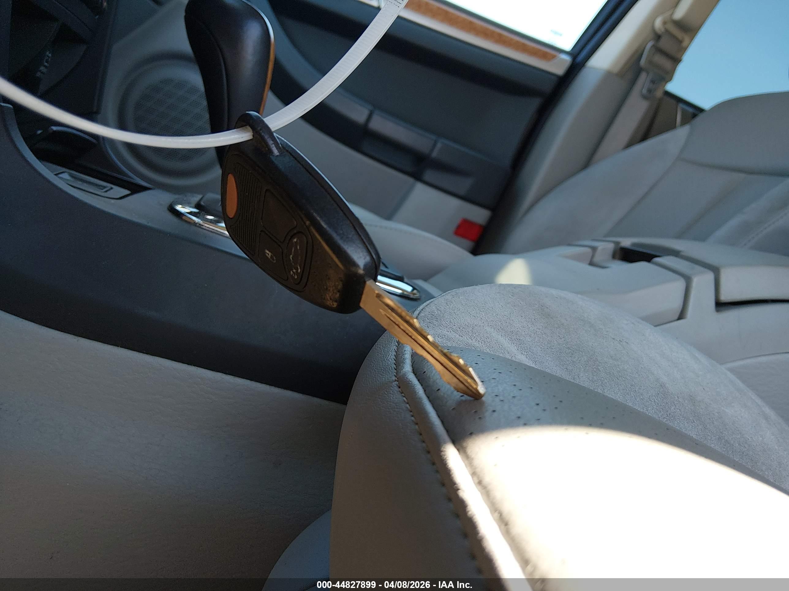 CHRYSLER PACIFICA image 11