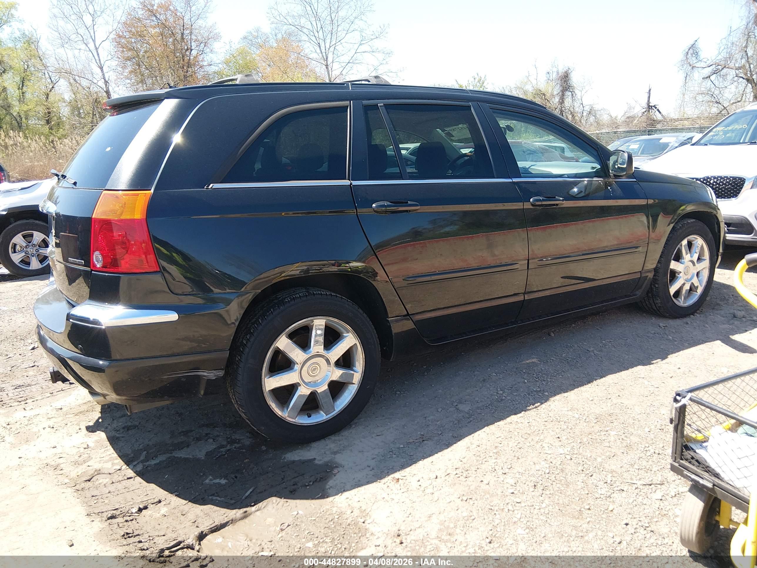 CHRYSLER PACIFICA image 4