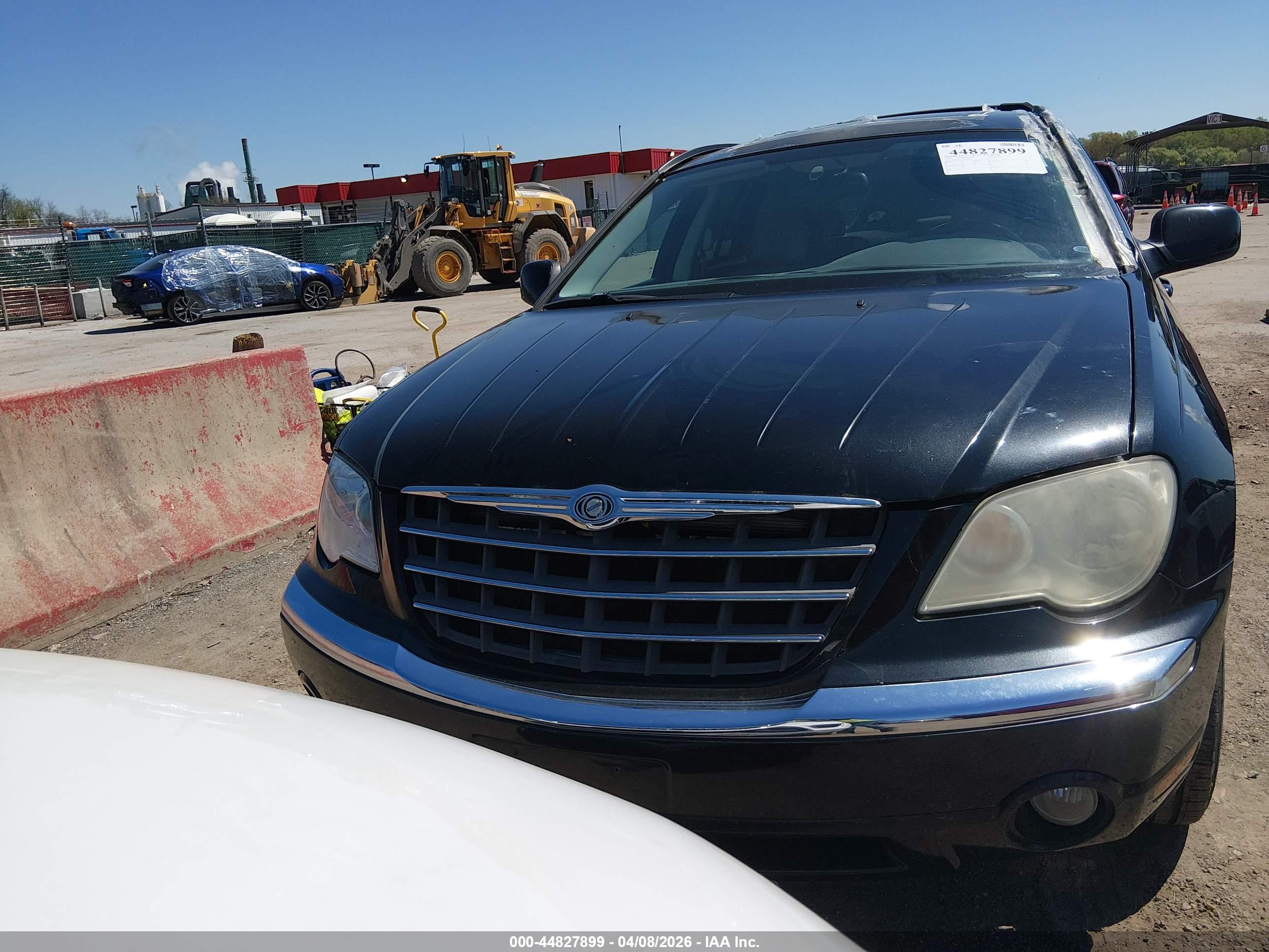 CHRYSLER PACIFICA image 6