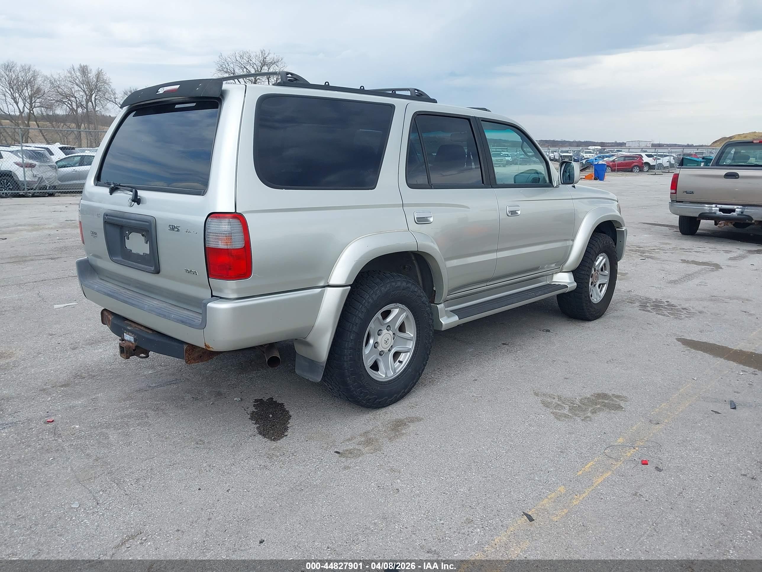 TOYOTA 4RUNNER image 4
