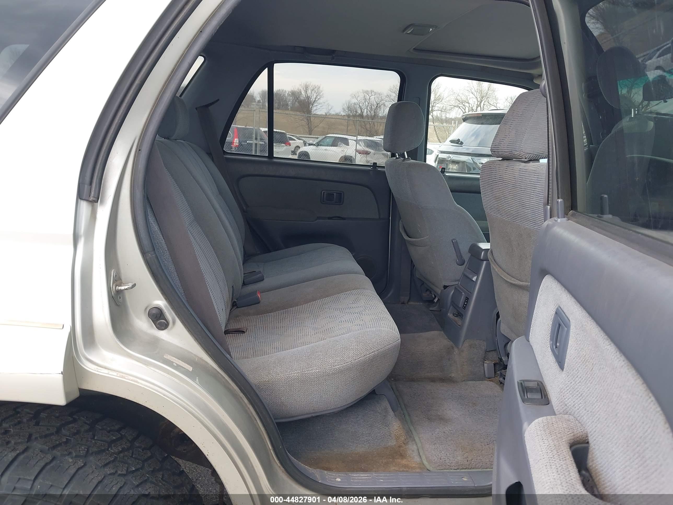 TOYOTA 4RUNNER image 8
