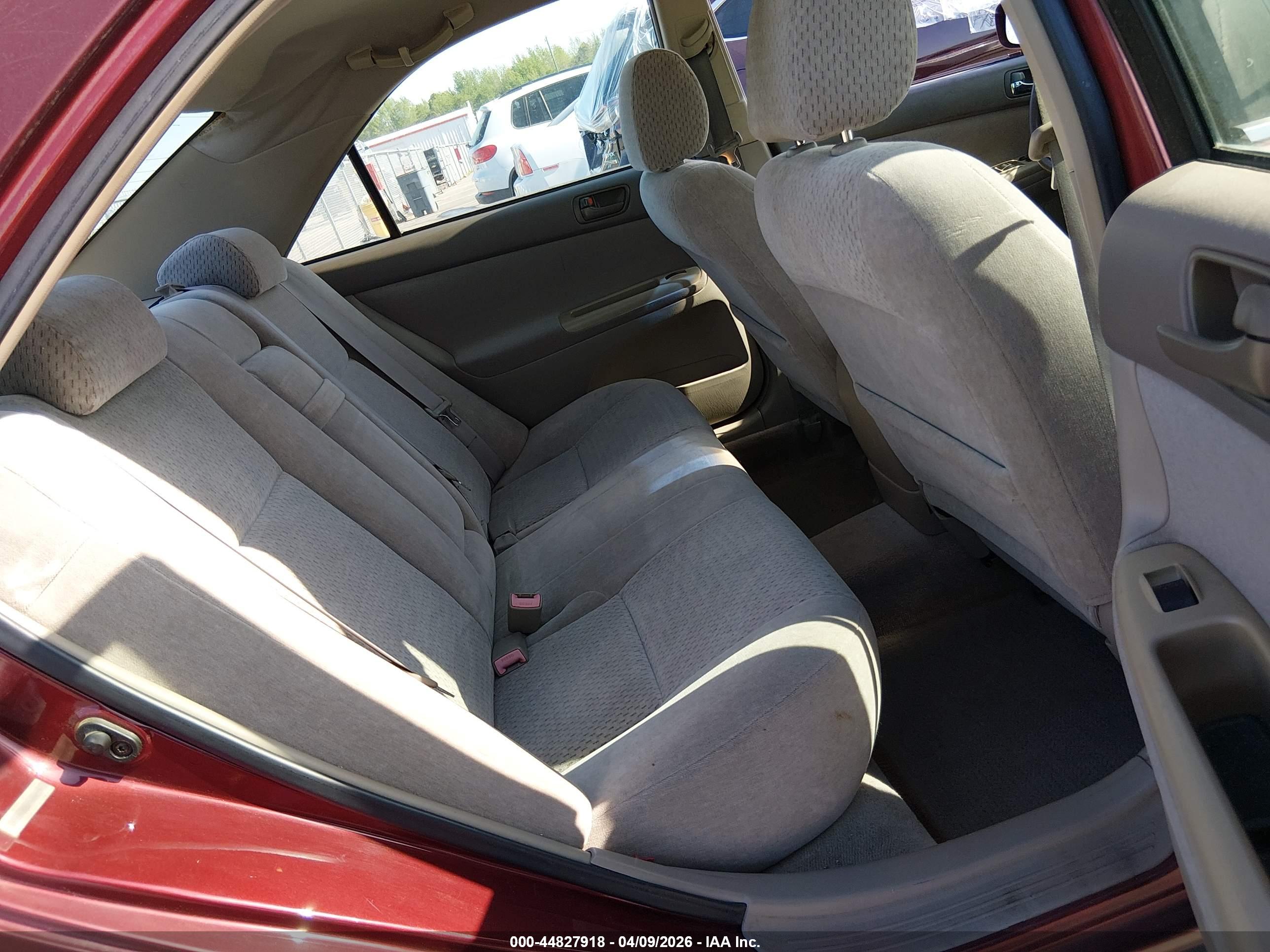 TOYOTA CAMRY image 8